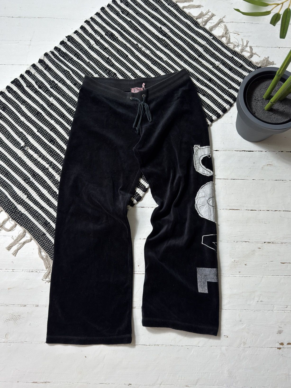 Juicy Couture VINTAGE JUICY COUTURE VELOUR 2000s TRACKSUIT Size L / US 10 / IT 46 - 8 Thumbnail