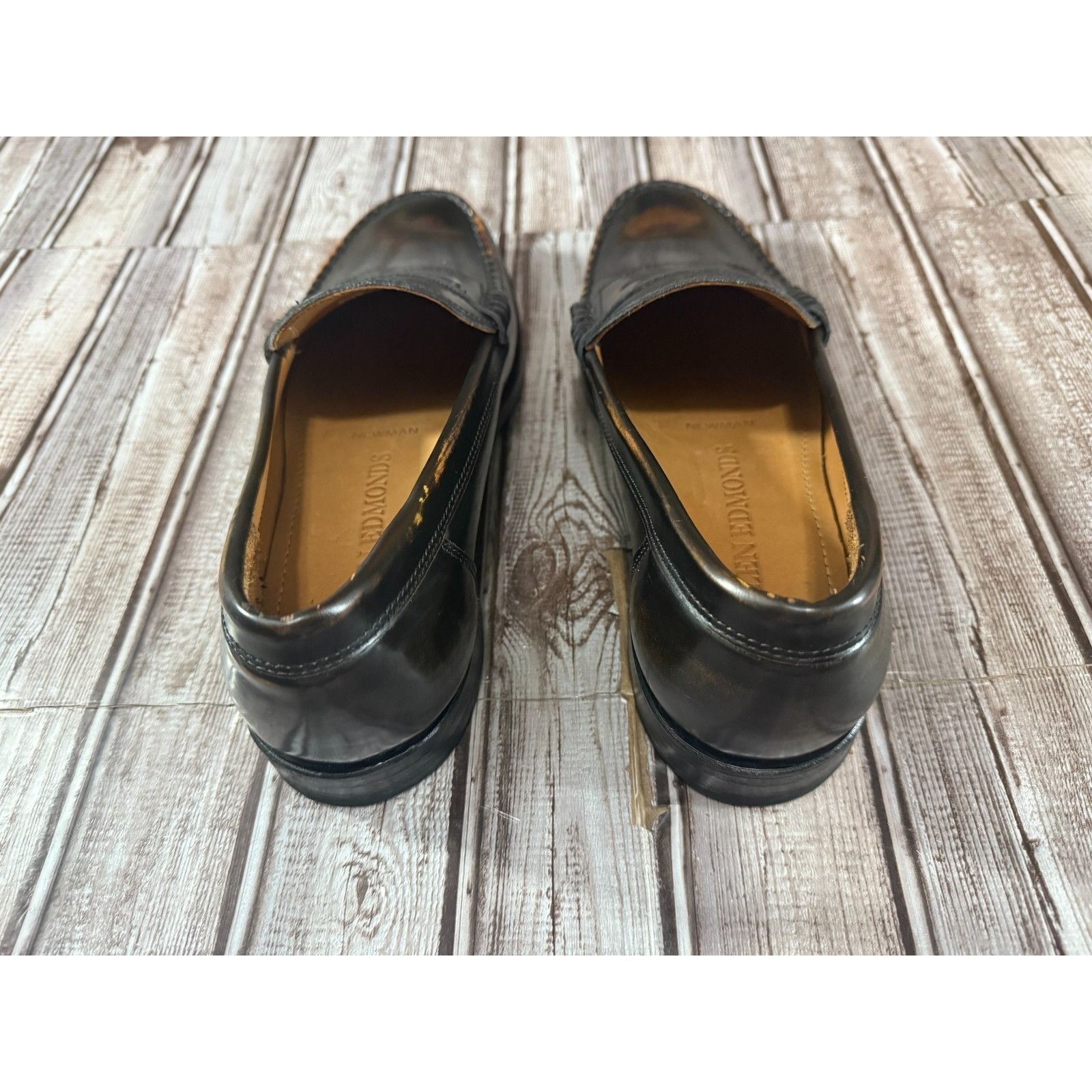 Allen Edmonds Allen Edmonds Newman Loafers shoes color antique bronze size Size US 8.5 / EU 41-42 - 4 Thumbnail