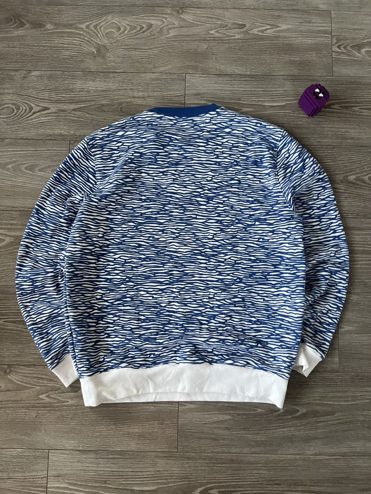 Lacoste Rare Limited Edition Lacoste Live Hong Kong Sweatshirt Size US L / EU 52-54 / 3 - 18 Thumbnail