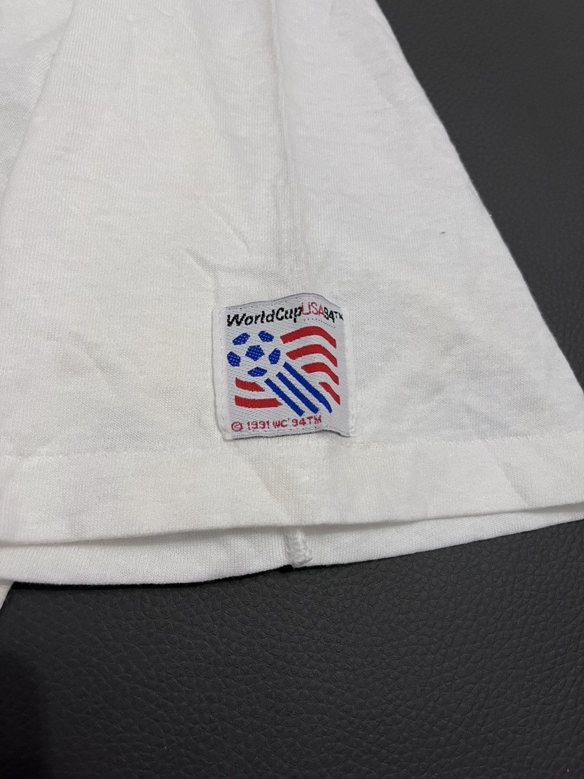 Band Tees × Vintage Vintage 1994 World Cup Soccer T-Shirt Size US L / EU 52-54 / 3 - 4 Thumbnail