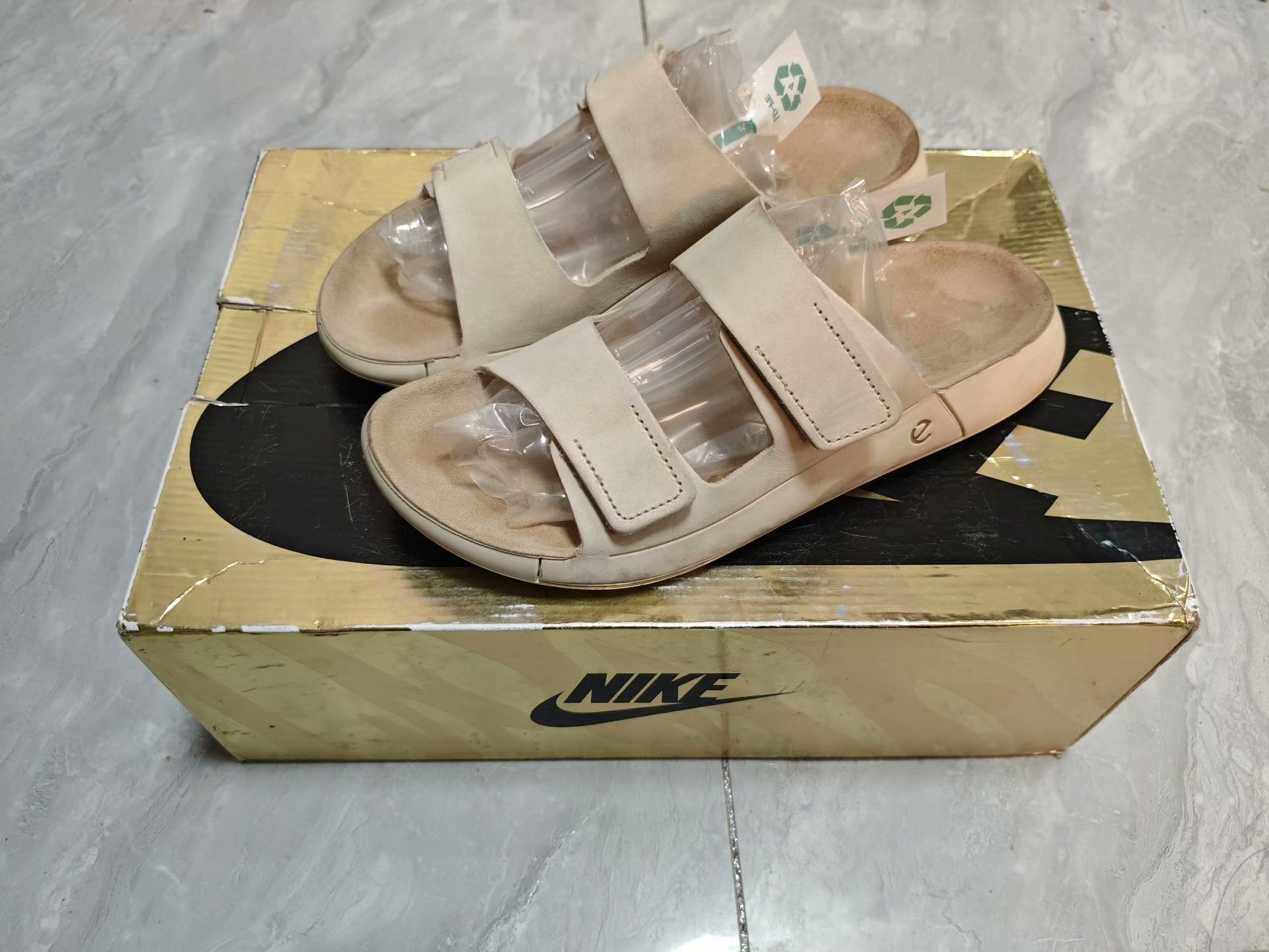 Ecco ECCO Casual Gold Sandals us_8 Women Size US 8 / IT 38 - 1 Thumbnail
