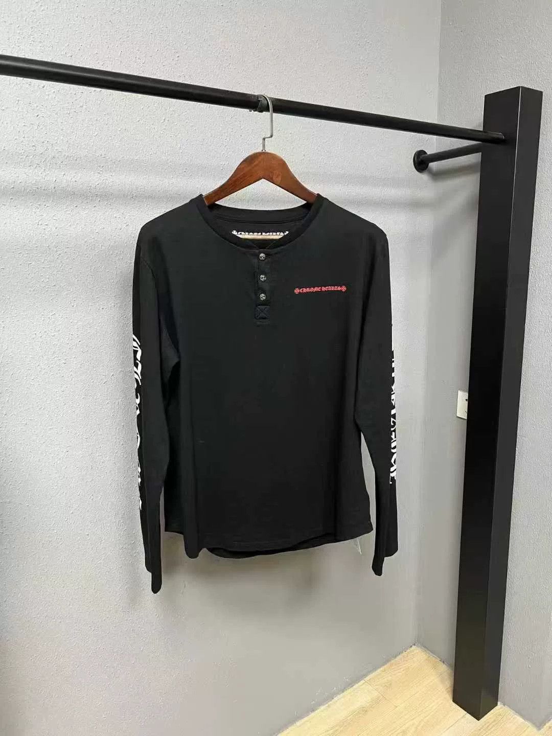 Chrome Hearts chrome hearts graffiti long sleeve polo Size US L / EU 52-54 / 3 - 1 Thumbnail