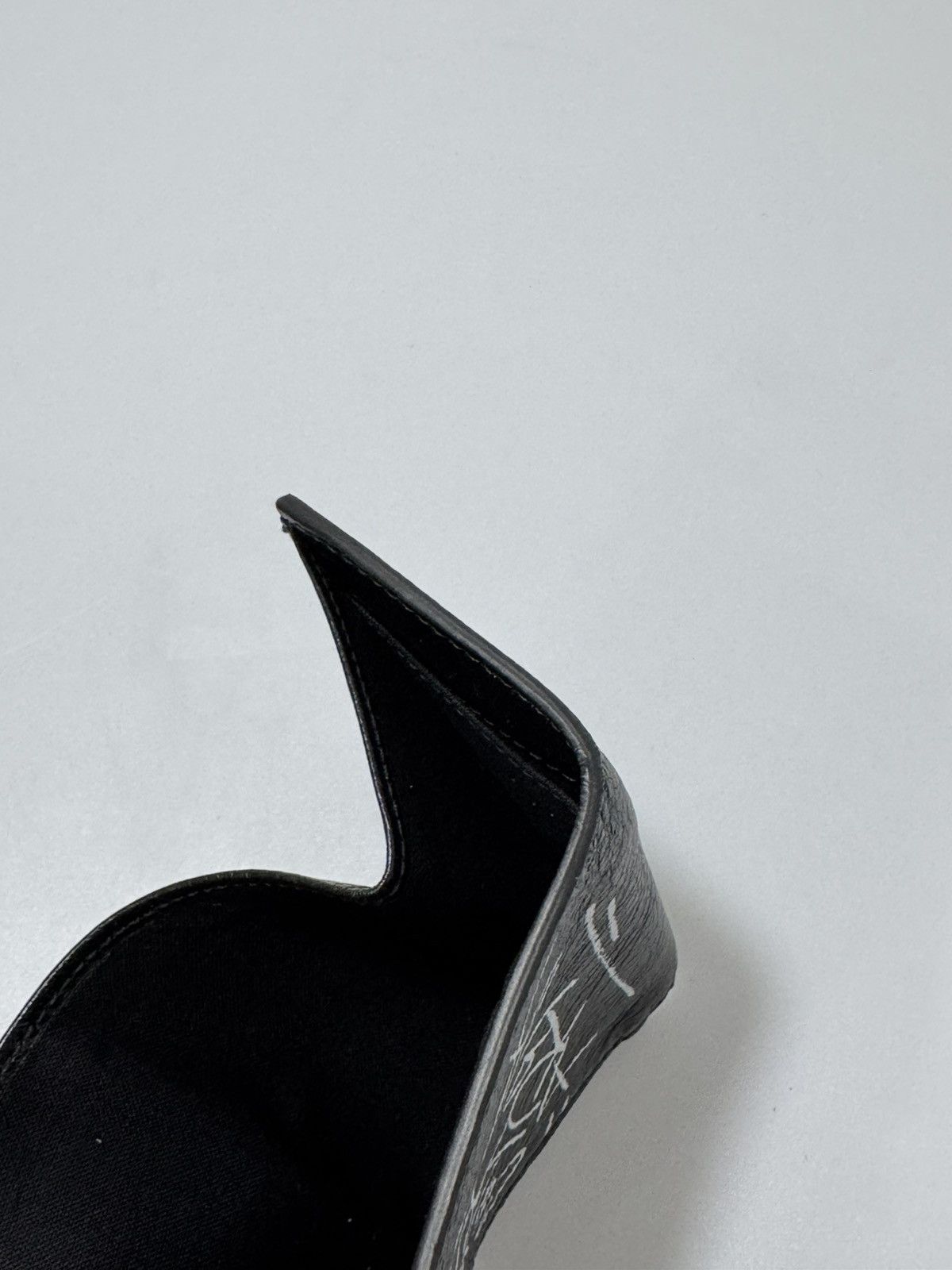 Balenciaga Balenciaga Graffiti Papier Flap Leather Mini Wallet Black Size ONE SIZE - 7 Thumbnail