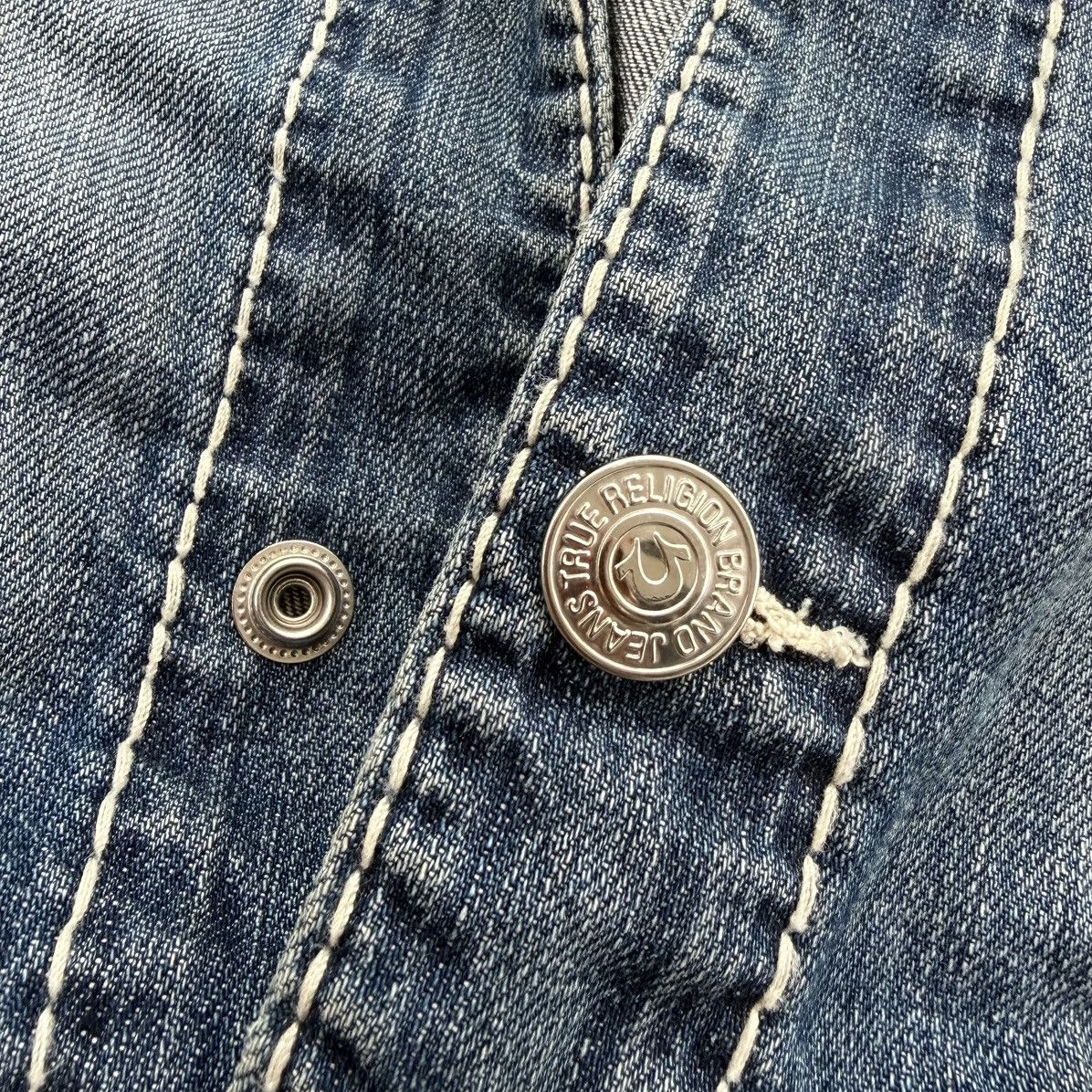 True Religion True Religion Big T Trucker Denim Jacket Blue Medium Wash Size US M / EU 48-50 / 2 - 12 Thumbnail