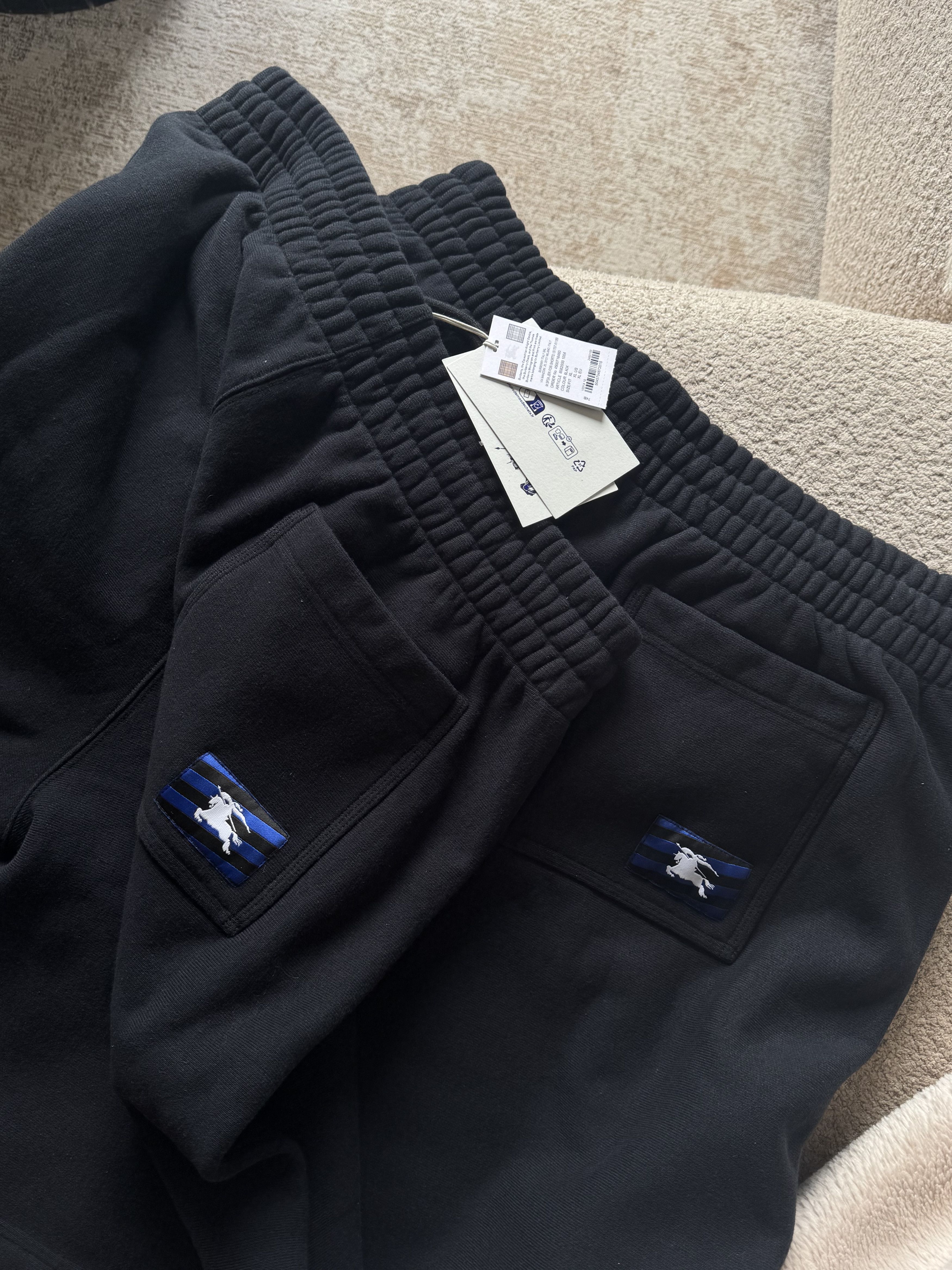 Burberry BURBERRY SHORTS | SIZE XL Size US 36 / EU 52 - 4 Thumbnail