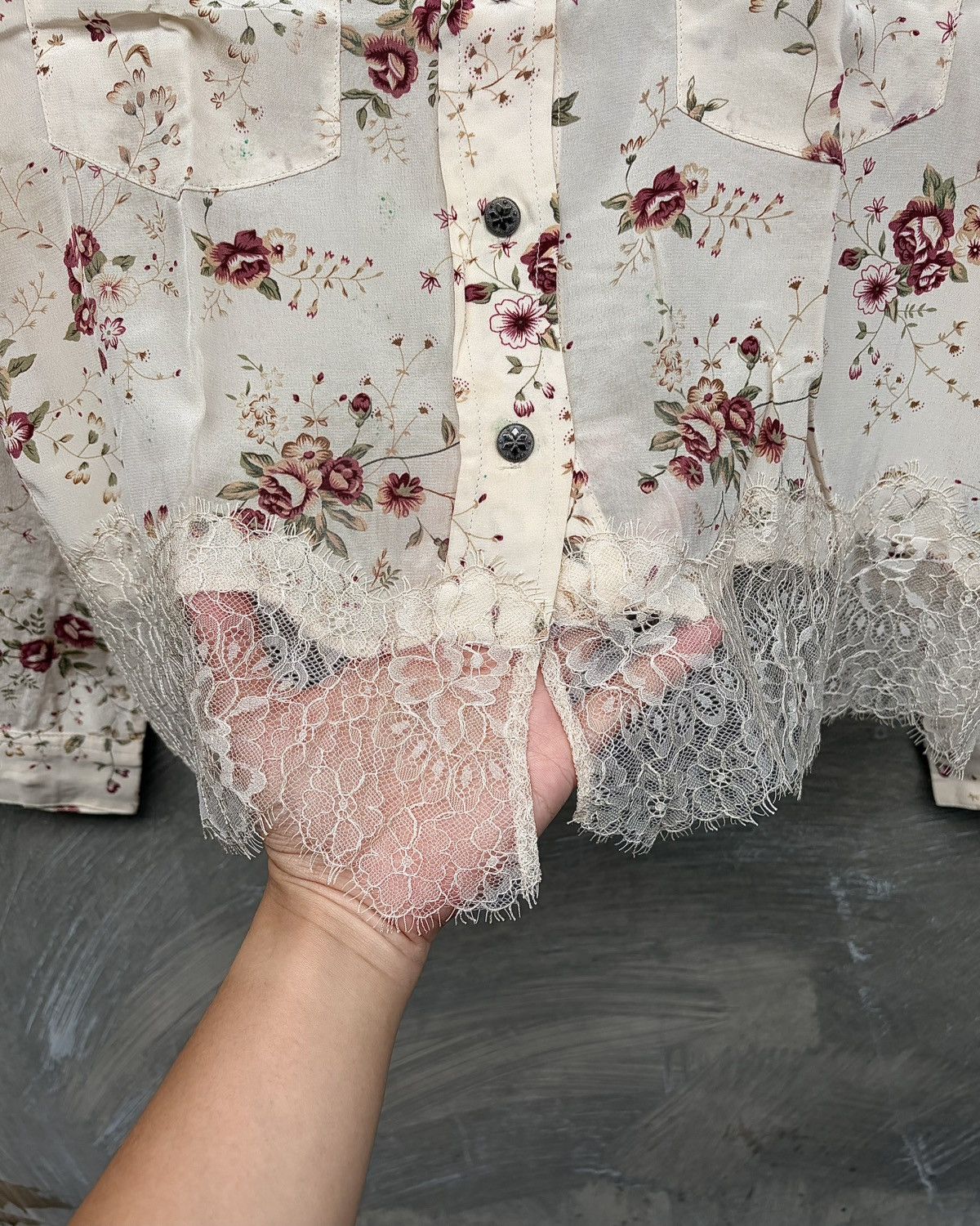 The Kooples The Kooples Rose Pattern Button Up Shirt Size M / US 6-8 / IT 42-44 - 5 Thumbnail
