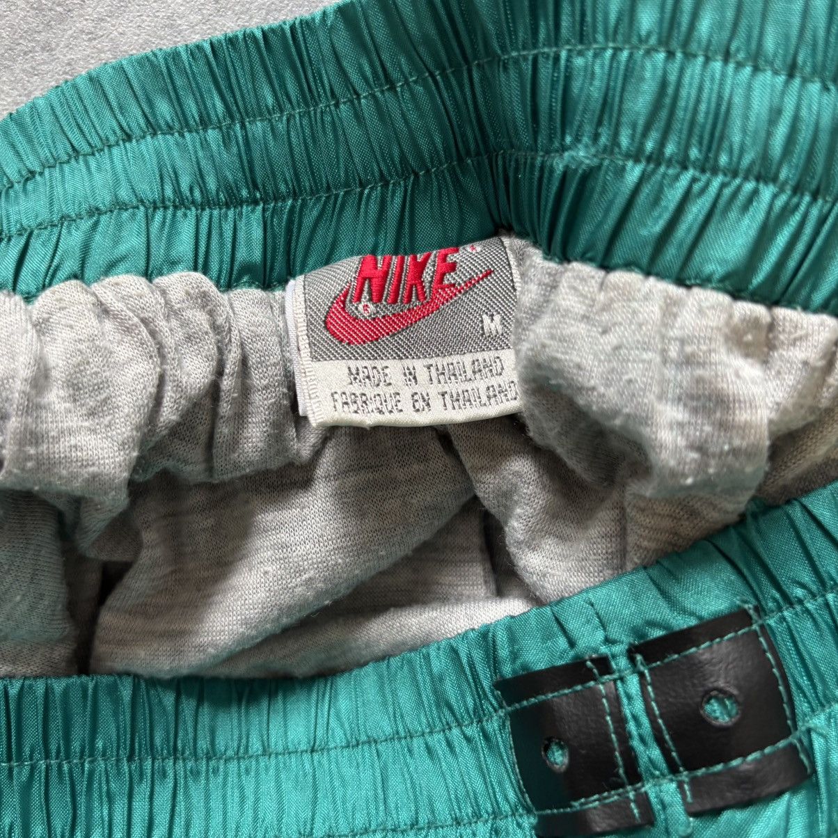 Nike × Vintage Nike vintage shorts Size US 38 / EU 54 - 6 Thumbnail