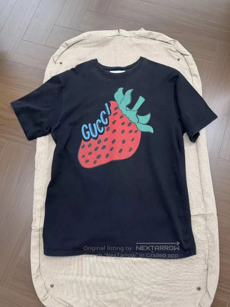 Gucci × Palace Gucci x Palace Strawberry Jersey szL | Grailed