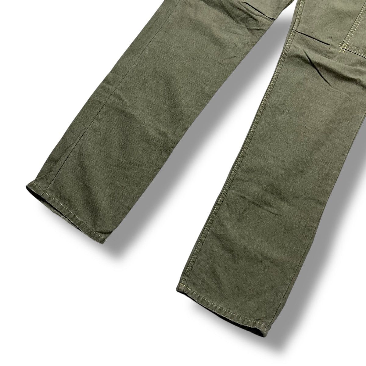 Levi's Vintage 60s Levi’s Cargo Pants | Olive Green | Size 30 Size US 30 / EU 46 - 7 Thumbnail