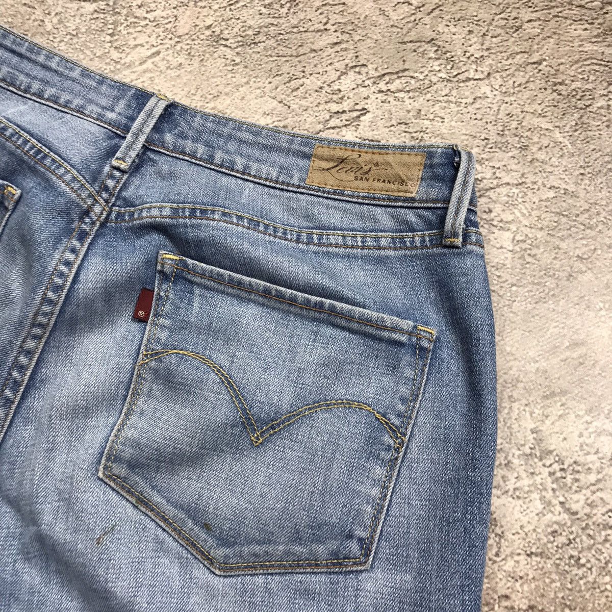 Vintage Vintage 90s Levis Distressed Baggy Jeans Grunge Thrashed 32 Size US 32 / EU 48 - 6 Thumbnail