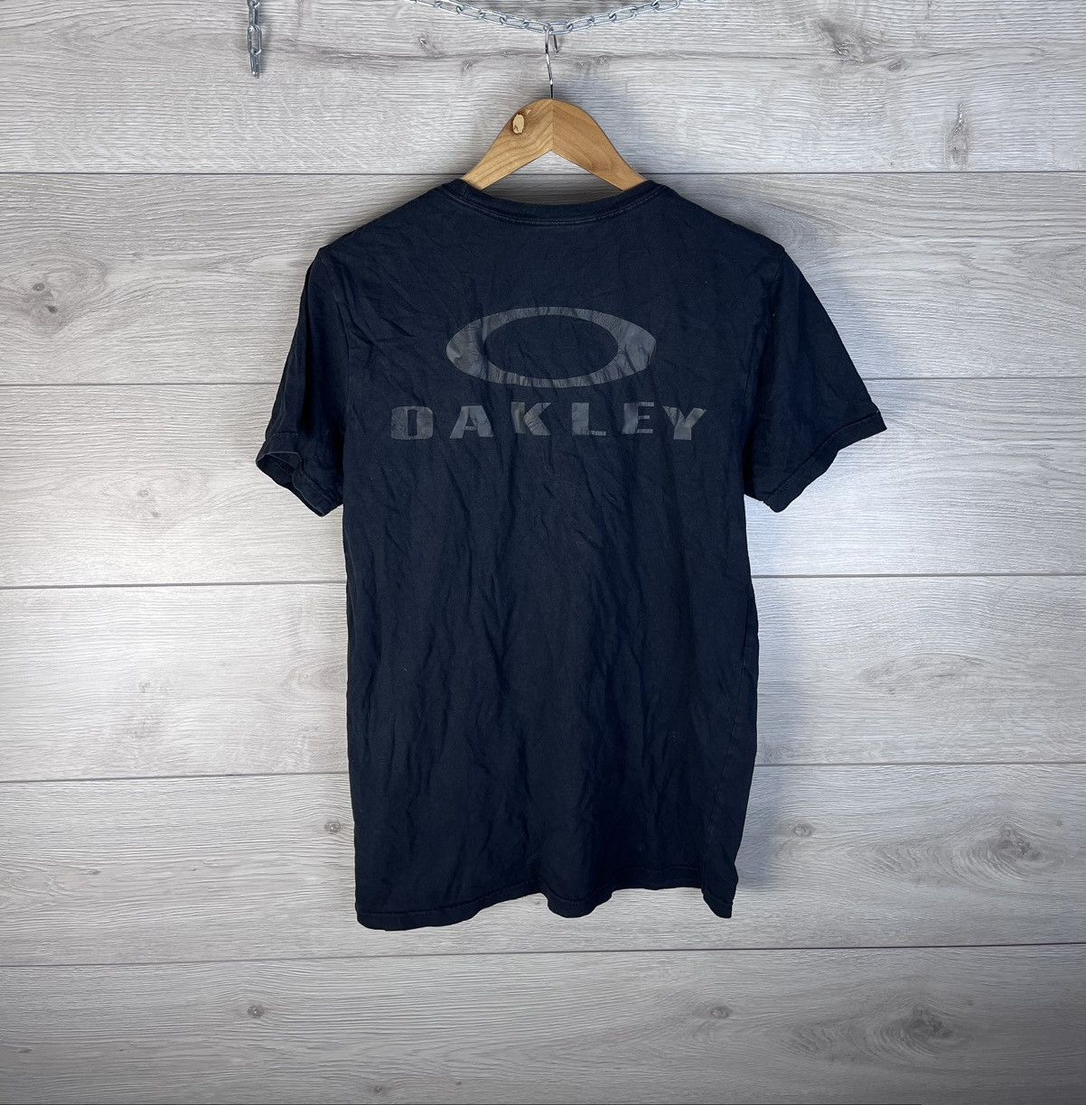 Oakley Mens T-shirt Oakley size M Size US M / EU 48-50 / 2 - 11 Thumbnail