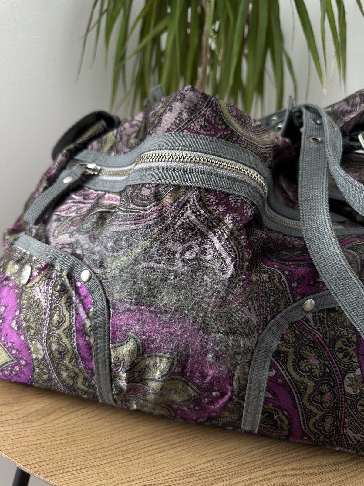 If Six Was Nine Vintage George Gina Lucy Purple Distressed Shoulders Bag Size ONE SIZE - 15 Thumbnail