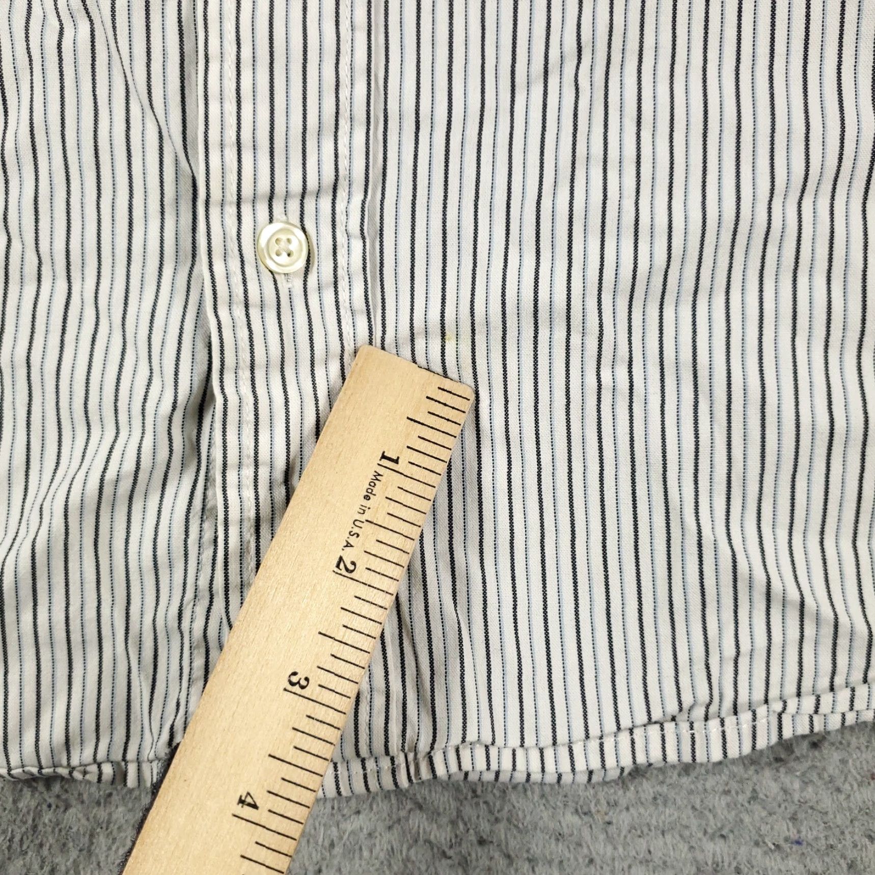 American Eagle Outfitters American Eagle Button-Up Shirt Mens Medium Gray White Striped Long Sleeve Collared Size US M / EU 48-50 / 2 - 6 Thumbnail