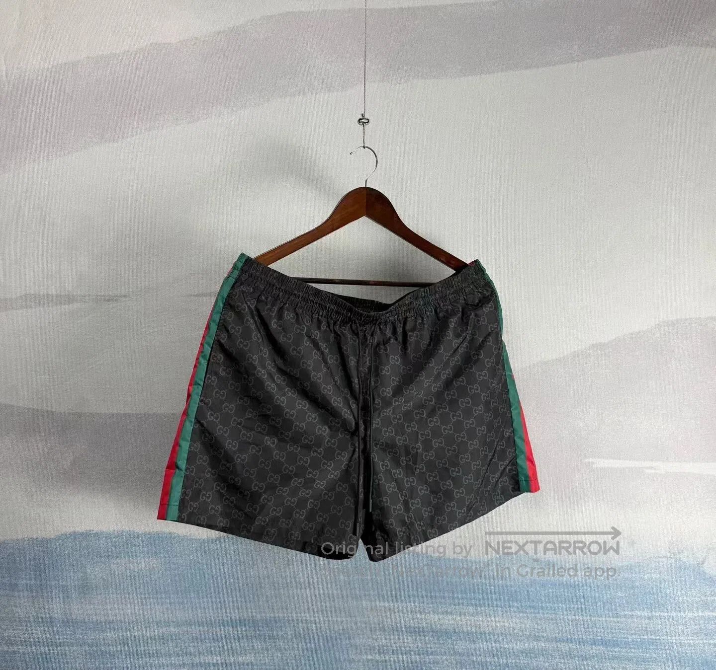 Gucci Guicci Black Red and Green Stripe Tone-on-Tone All-Over Pr Size US 36 / EU 52 - 1 Thumbnail
