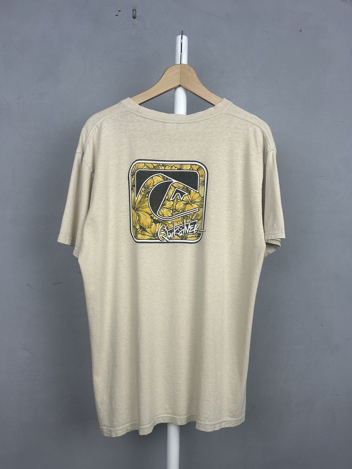 Quiksilver Quiksilver Floral Logo T Shirt Beige Back Print Surf Skate Size US M / EU 48-50 / 2 - 2 Thumbnail