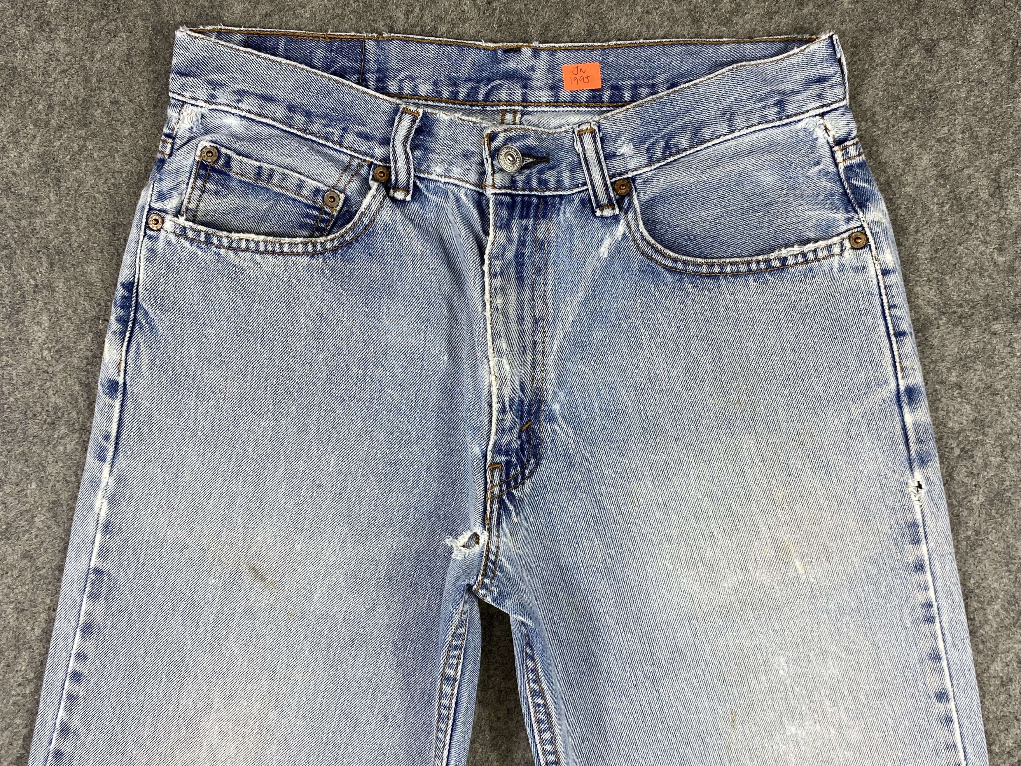 Levi's Light Blue Wash Vintage Levi's 550 31x33.5 Denim -JN1995 Size US 31 - 3 Thumbnail