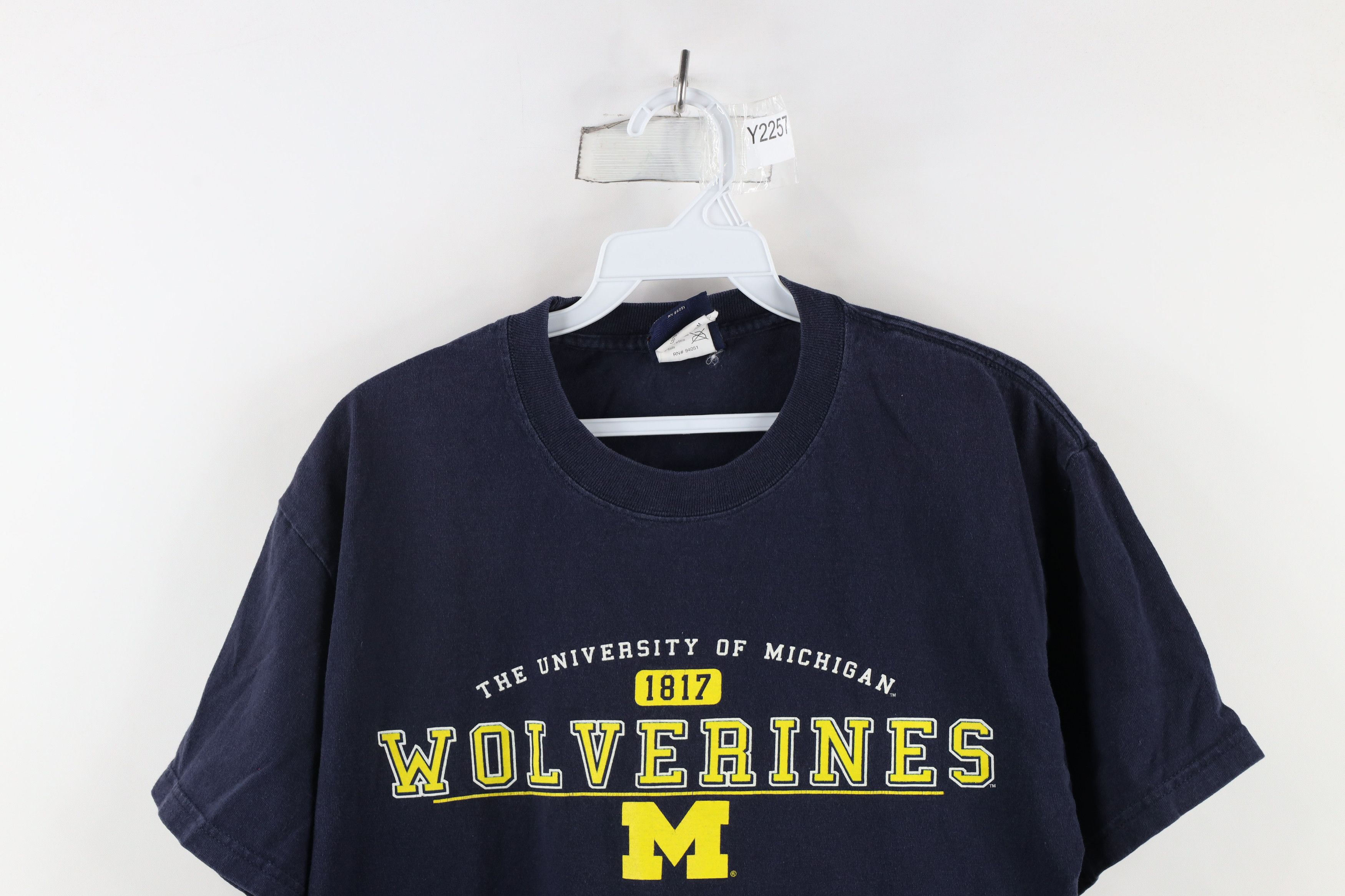 Vintage Vintage 90s Spell Out University of Michigan T-Shirt Blue Size US M / EU 48-50 / 2 - 2 Thumbnail