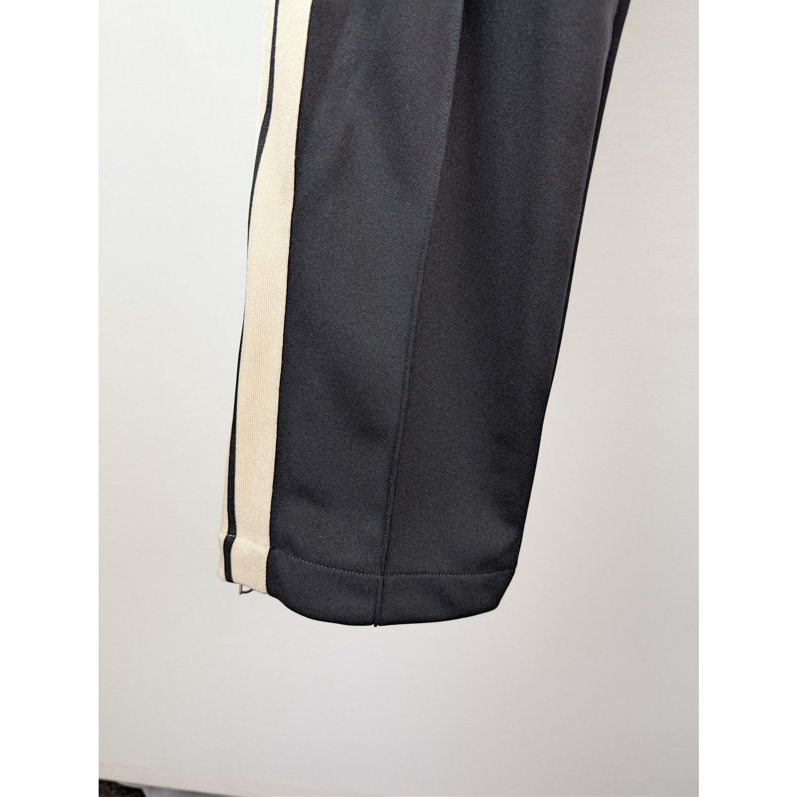 Palm Angels o1rshd1 Q:2 / Classic Logo Track Pants in Black / Off-White Size US 38 / EU 54 - 7 Thumbnail