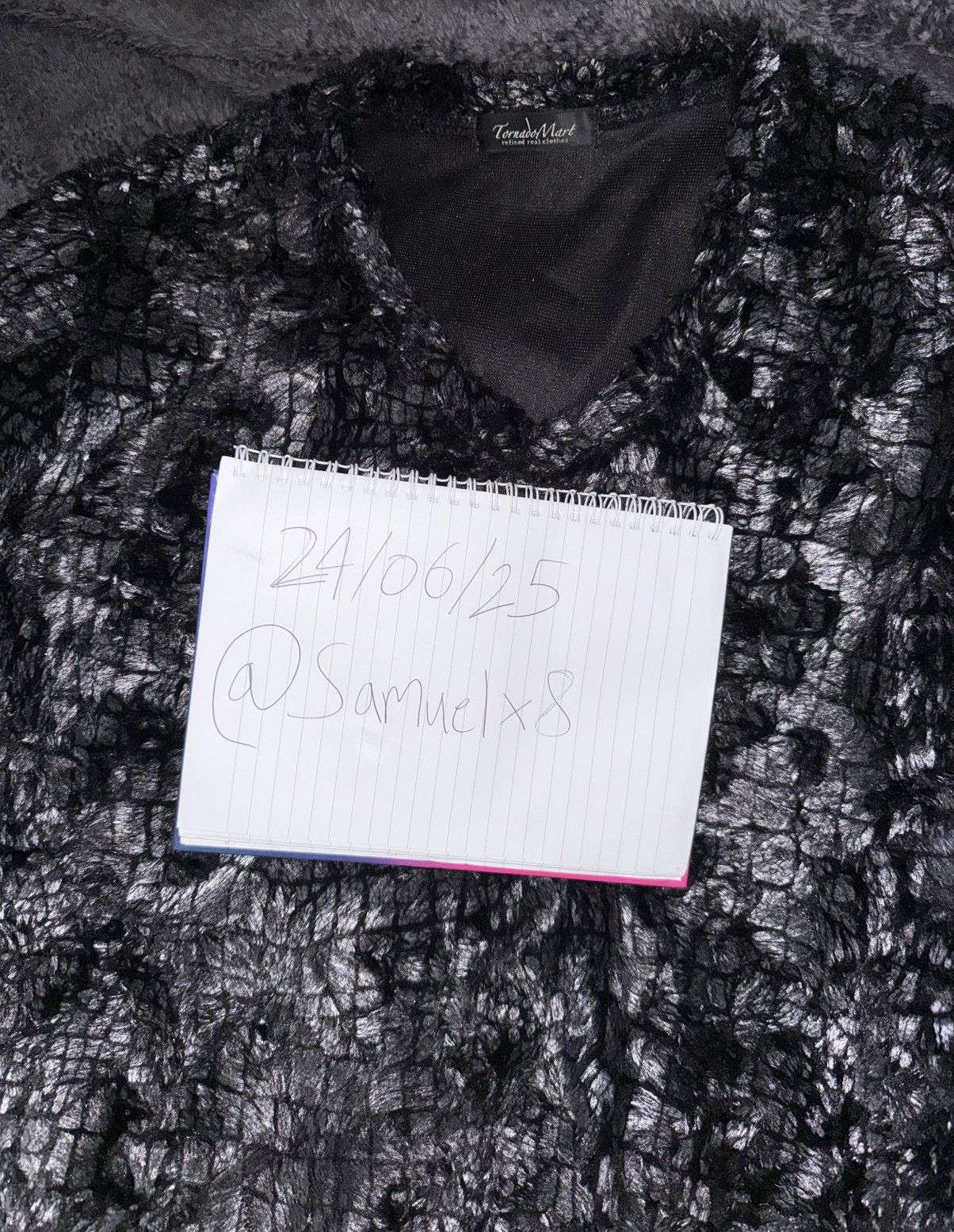Tornado Mart Tornado Mart Shiny fur crocodile sweater Size US M / EU 48-50 / 2 - 6 Thumbnail