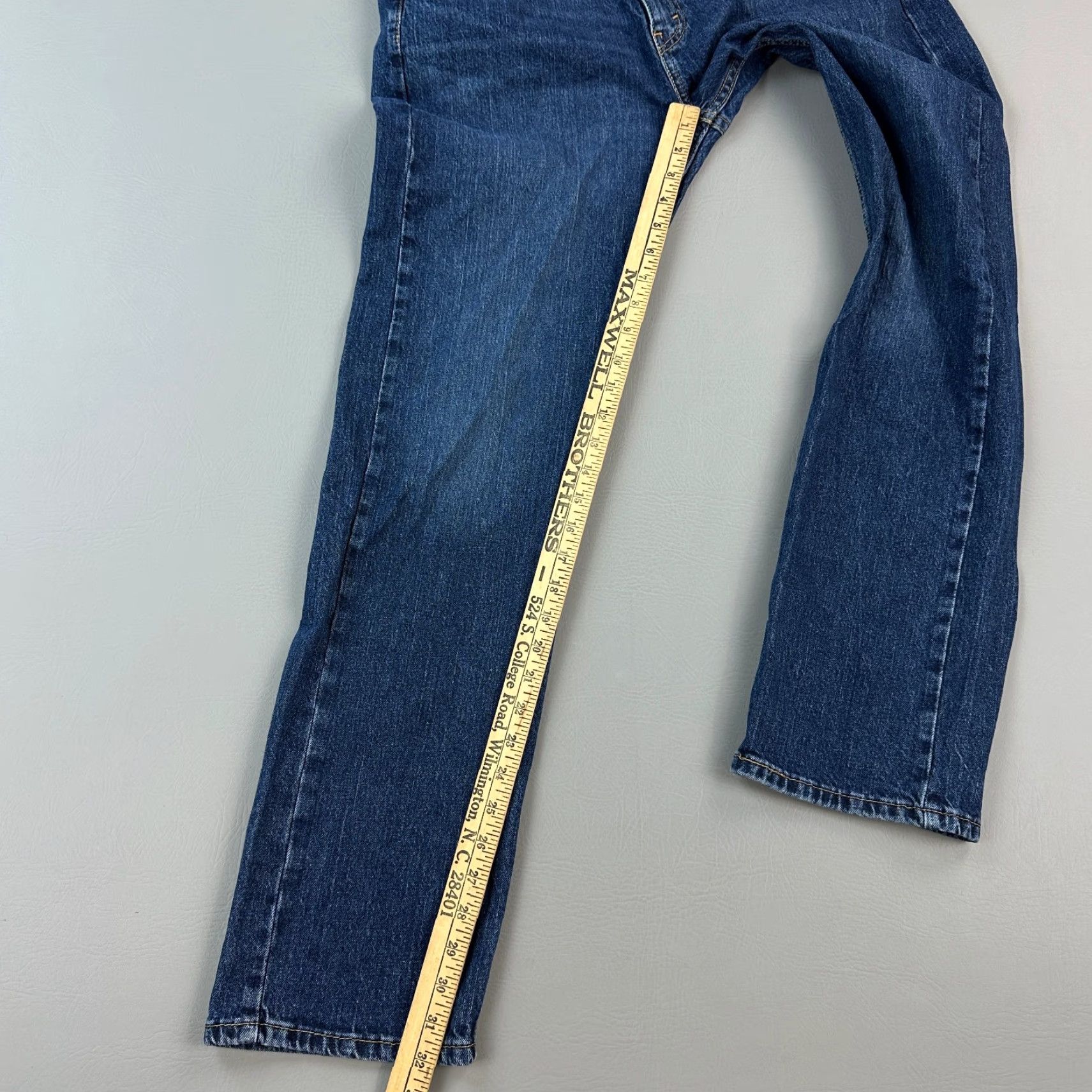 Levi's Levis 505 Jeans Mens 34x32 Dark Wash Regular Fit Straight Leg Casual Stretch Size US 34 / EU 50 - 2 Thumbnail