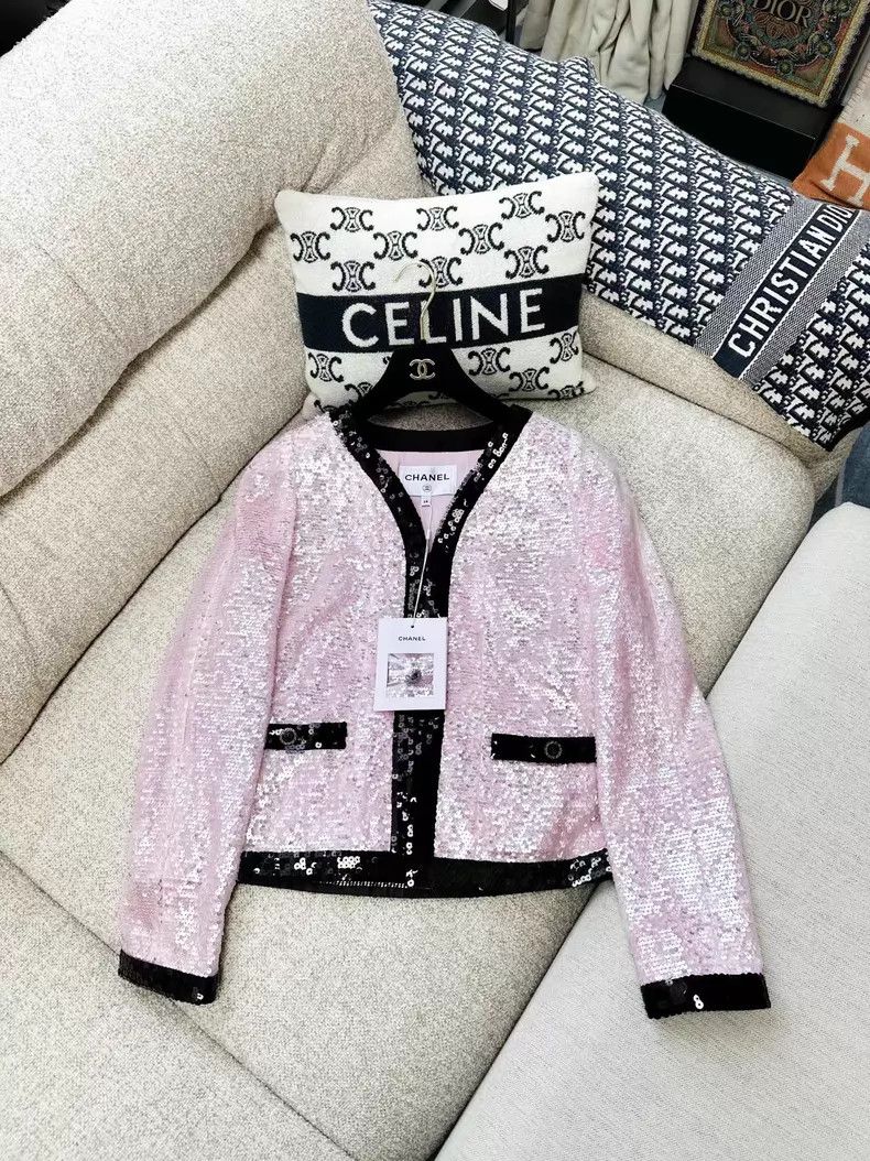 Chanel Chanel Full-body sequin two-pocket black sequin rolled-edg Size XS / US 0-2 / IT 36-38 - 1 Thumbnail
