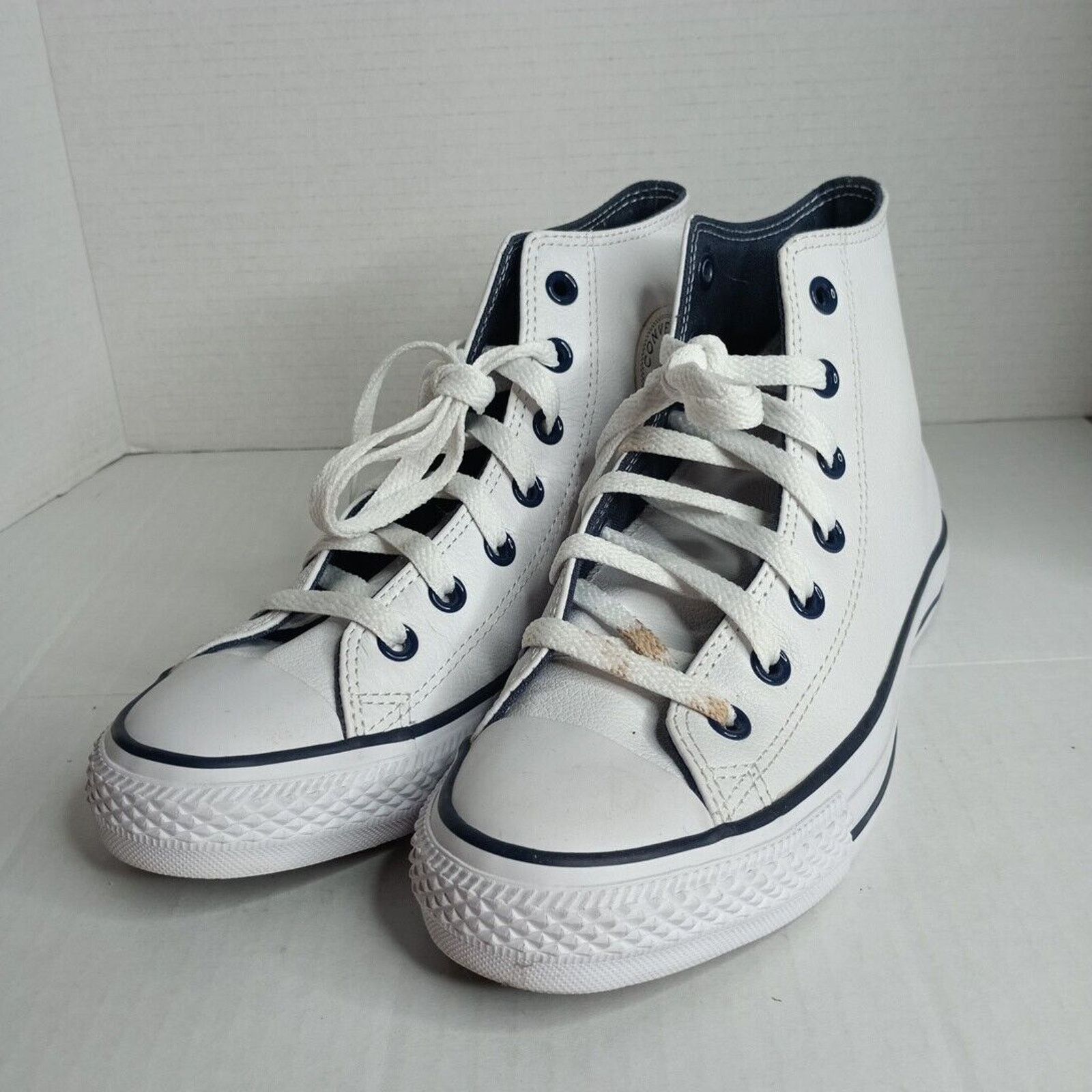 Converse Converse Taylor Leather Shoes White Men's Size 6 Women's 8 Size US 6 / EU 39 - 1 Thumbnail