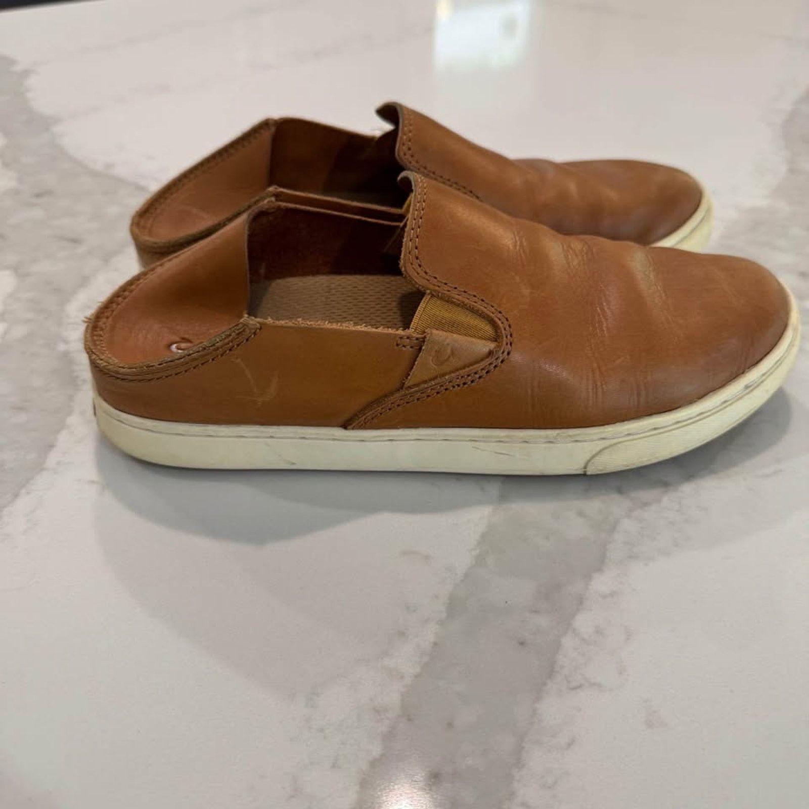 Olukai OluKai Pehuea Leather SlipOn Two Way Loafer Shoes Womens 7 Size US 7 / IT 37 - 2 Thumbnail