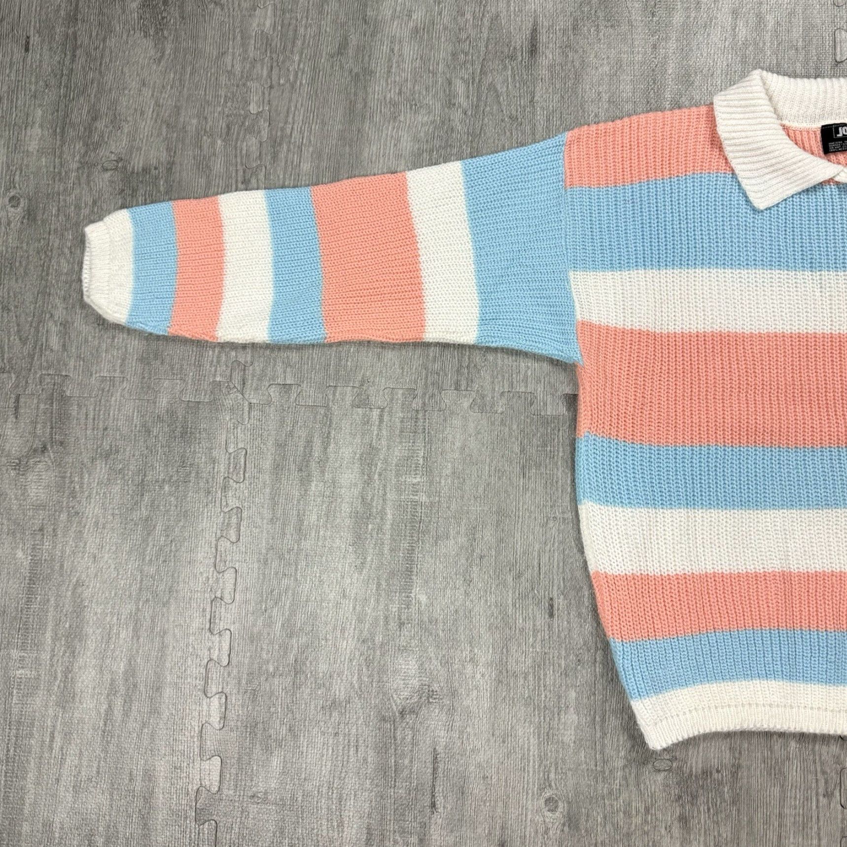 Vintage VINTAGE 70s 80s Women's Pastel Striped Collared Sweater All Seasons Knit Size M Size M / US 6-8 / IT 42-44 - 3 Thumbnail