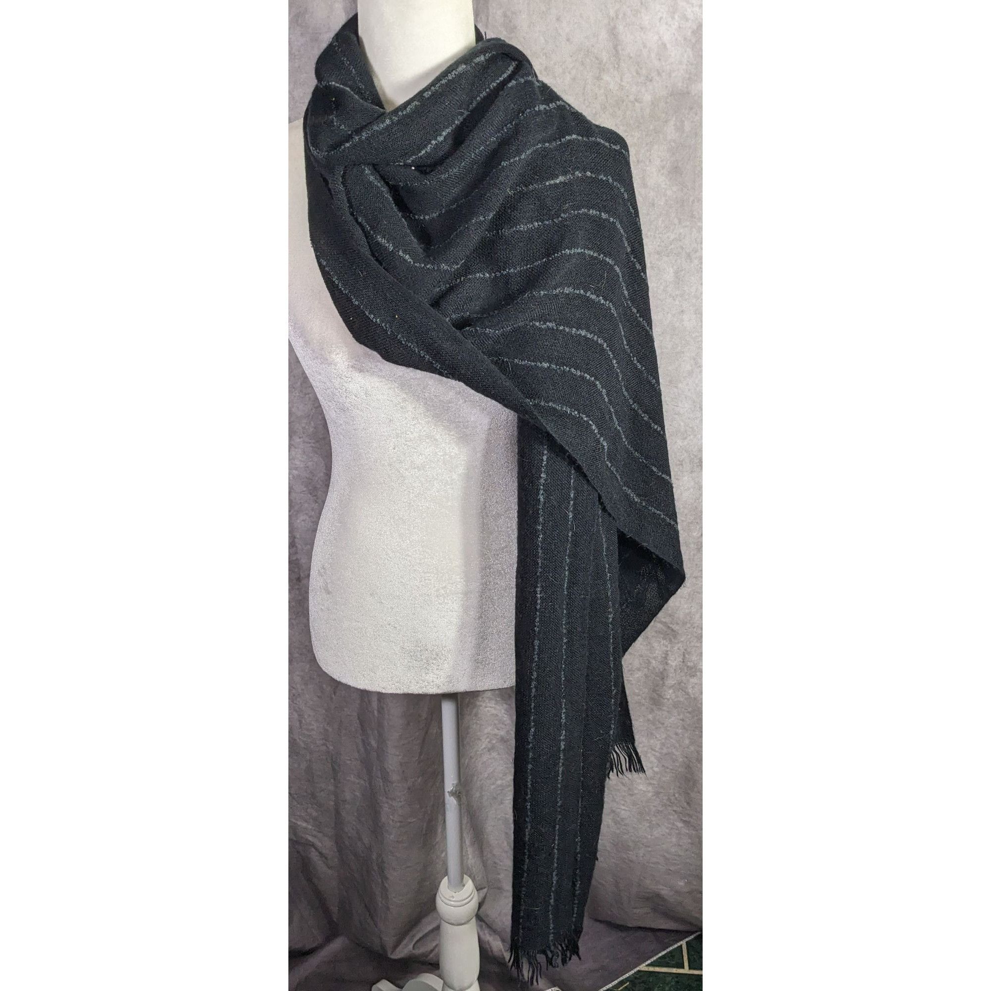 Lauren Ralph Lauren Preppy Designer Lauren Ralph Lauren Black Striped Scarf 22x8 Size ONE SIZE - 8 Thumbnail