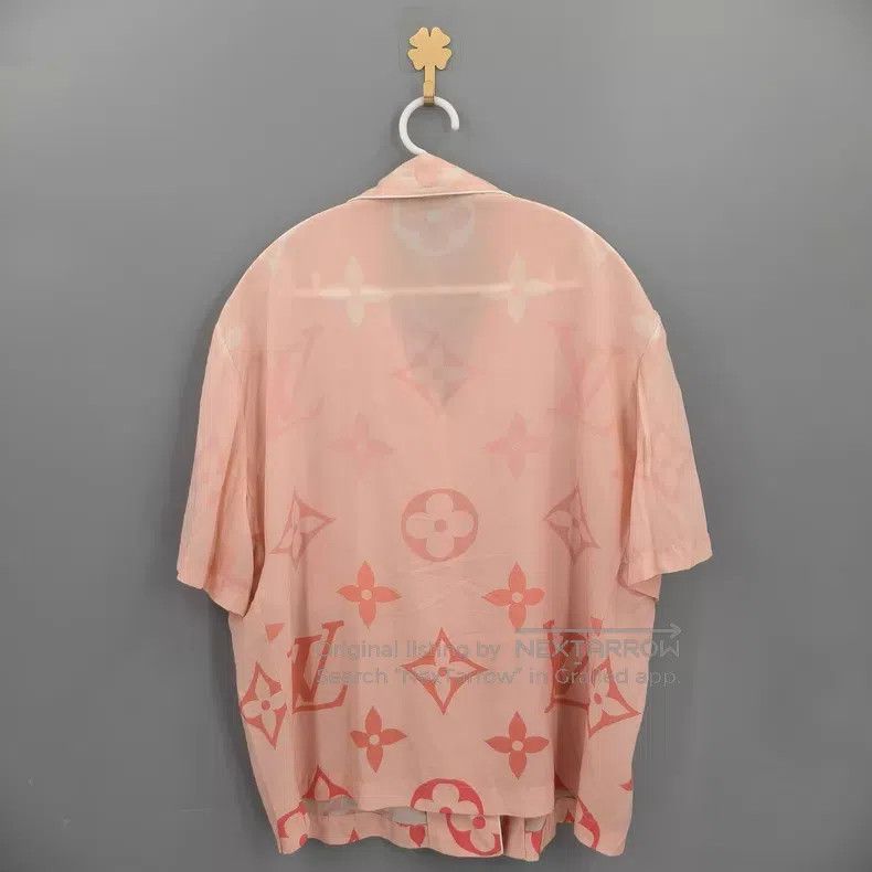 Louis Vuitton Louis Vuitton Full-print presbyopic silk short-sleeved shi Size XS / US 0-2 / IT 36-38 - 2 Thumbnail
