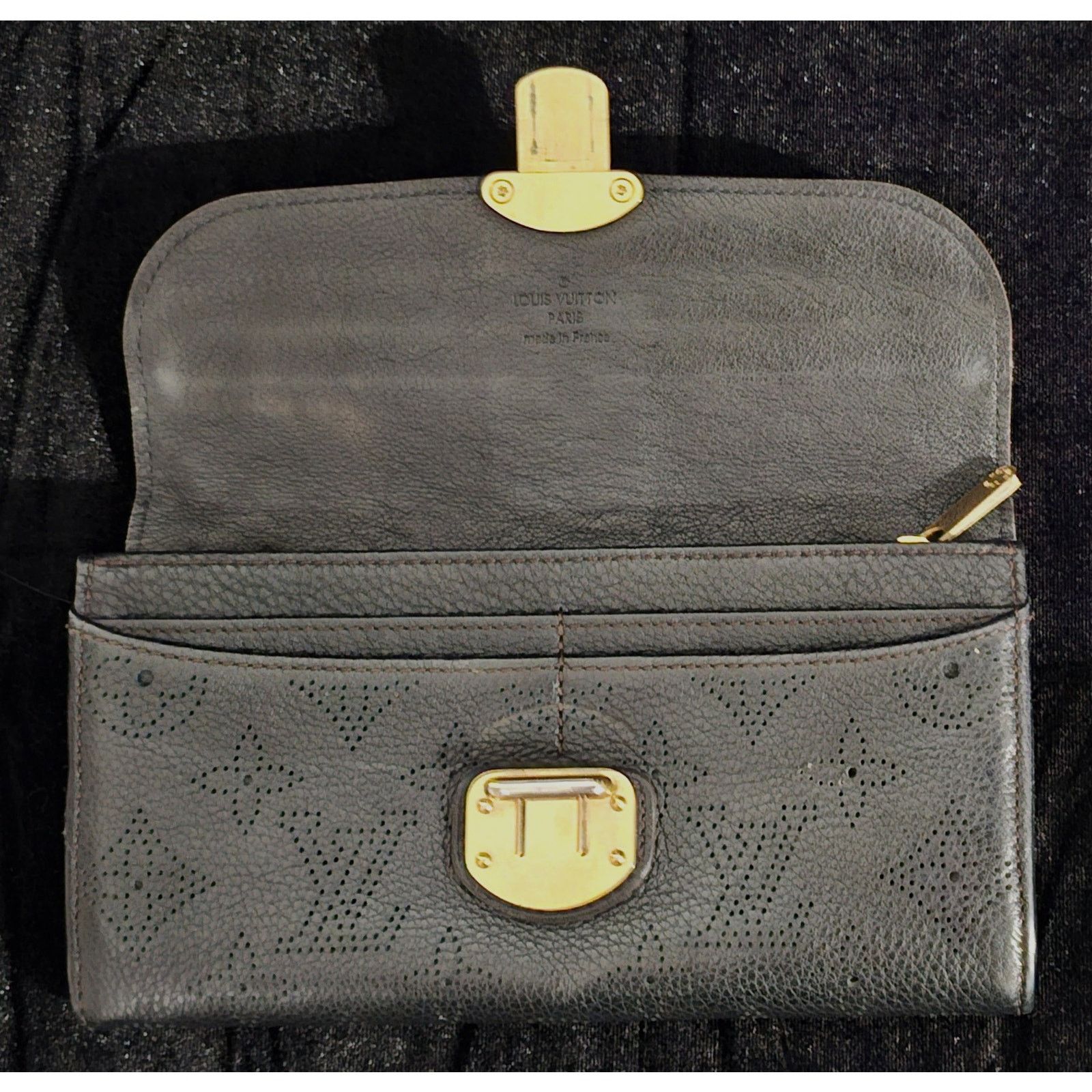 Louis Vuitton Louis Vuitton Mahina Amelia Black Gold Hardware Long Wallet Size ONE SIZE - 5 Thumbnail