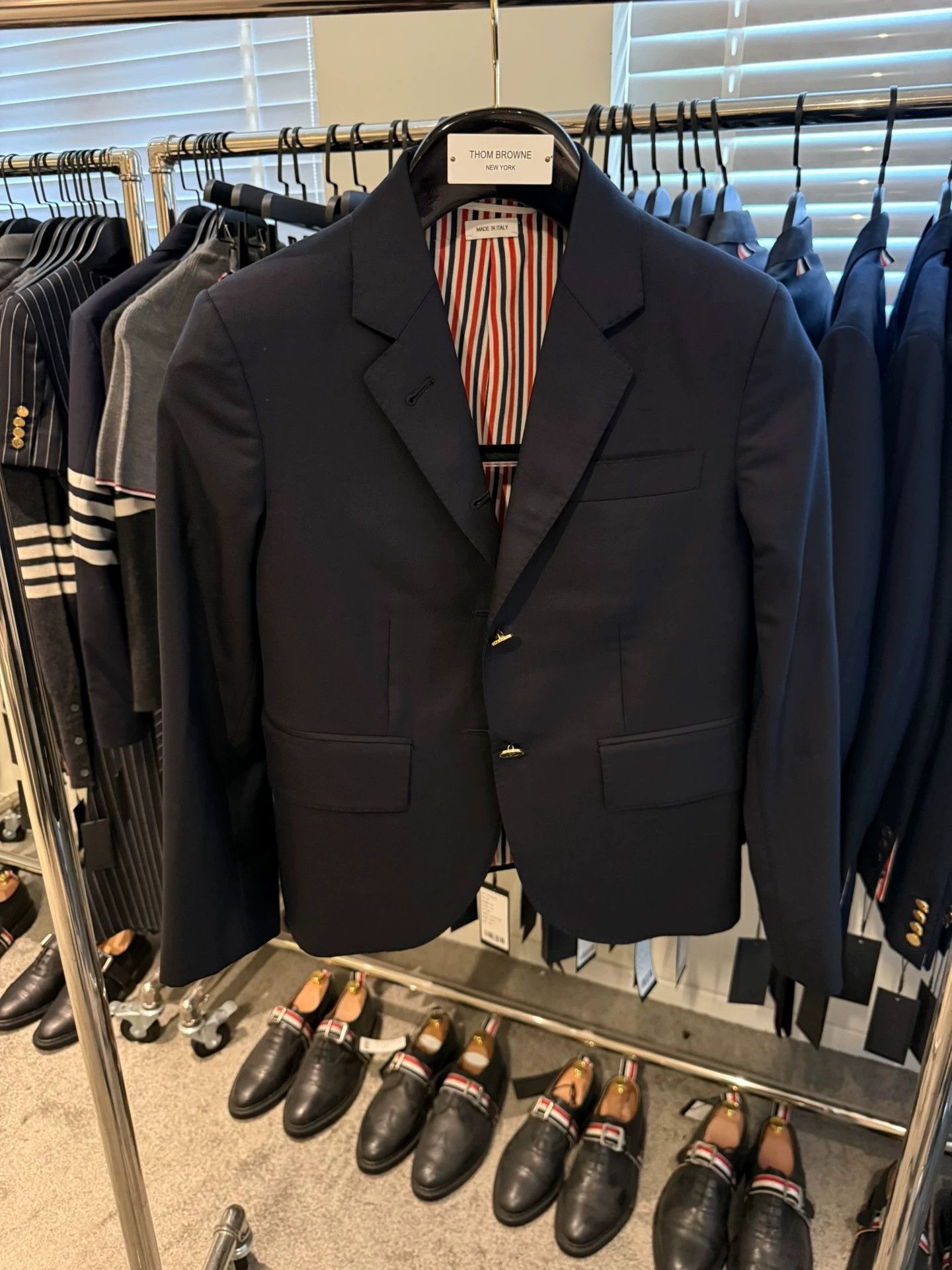 Thom Browne Thom Browne Wmn's Navy Gold Button Short Blazer 36 Size XS / US 0-2 / IT 36-38 - 1 Thumbnail