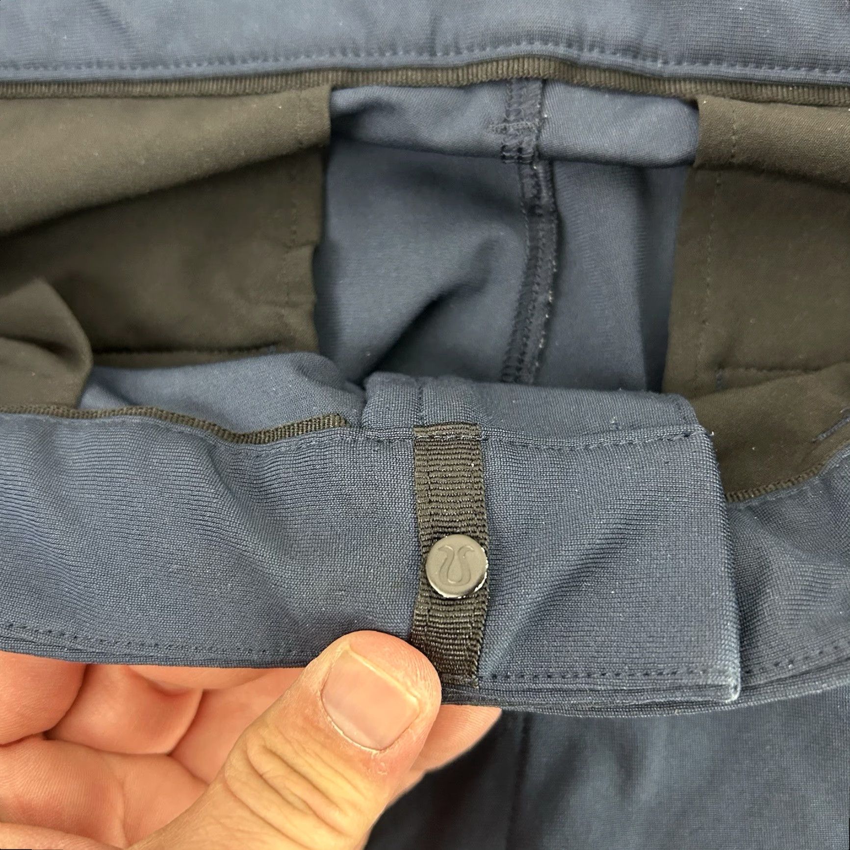 Lululemon Lululemon ABC Commission Pants Slim Men’s 32x28 Blue Warpstreme Chino LM5AF1S - 33 Regular, Tapered, City, Preppy, Sport, Adults, Mens Size US 33 - 3 Thumbnail