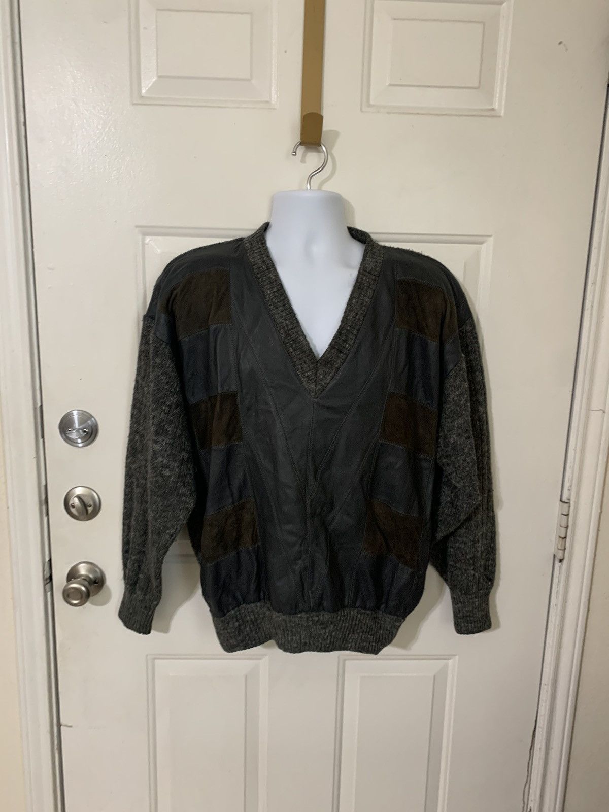Vintage Rafael V Neck Leather and Wool Blend sweater Size US M / EU 48-50 / 2 - 1 Thumbnail