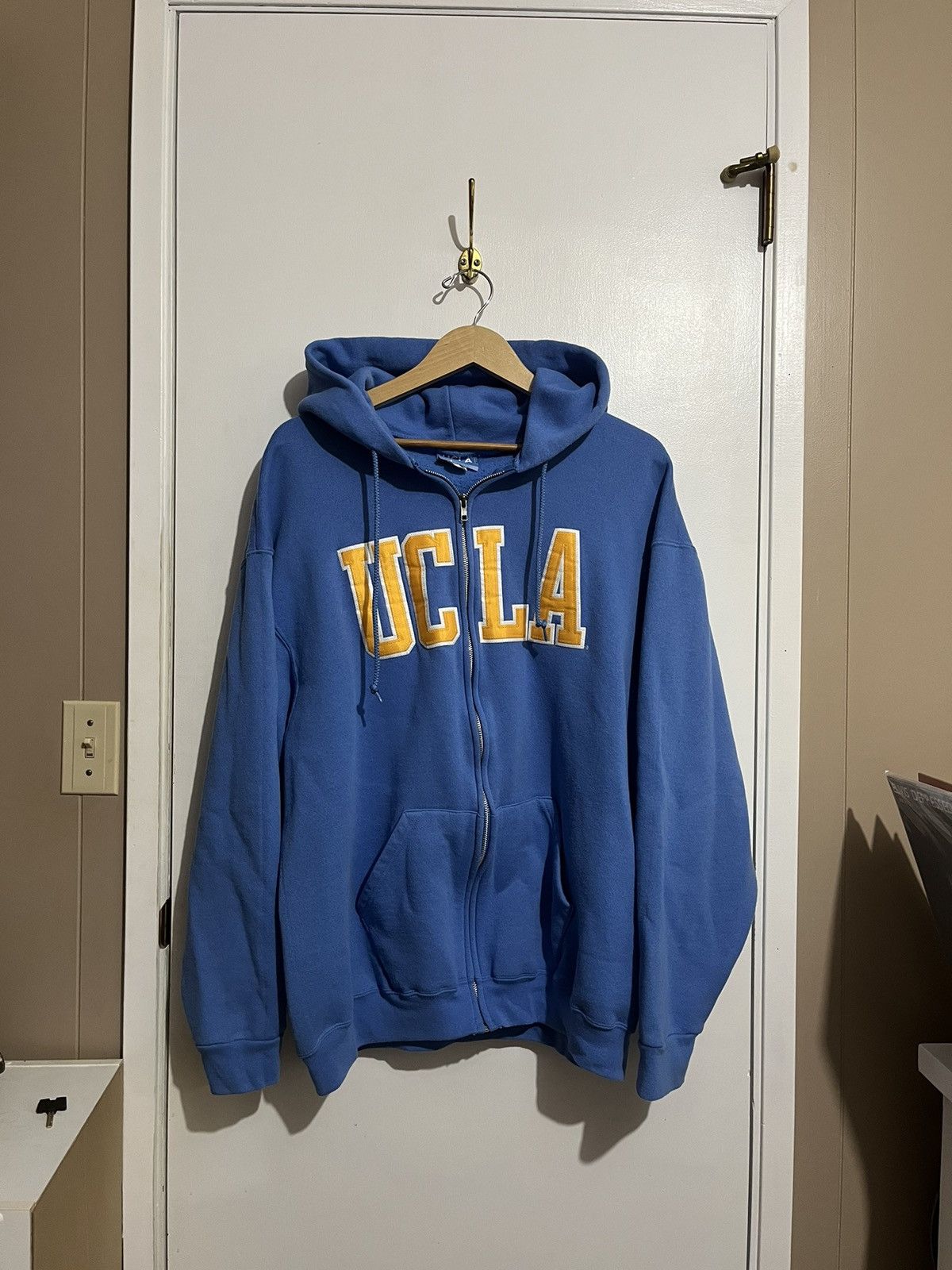 Vintage Vintage UCLA Hoodie - Men’s XXL Size US XXL / EU 58 / 5 - 1 Thumbnail