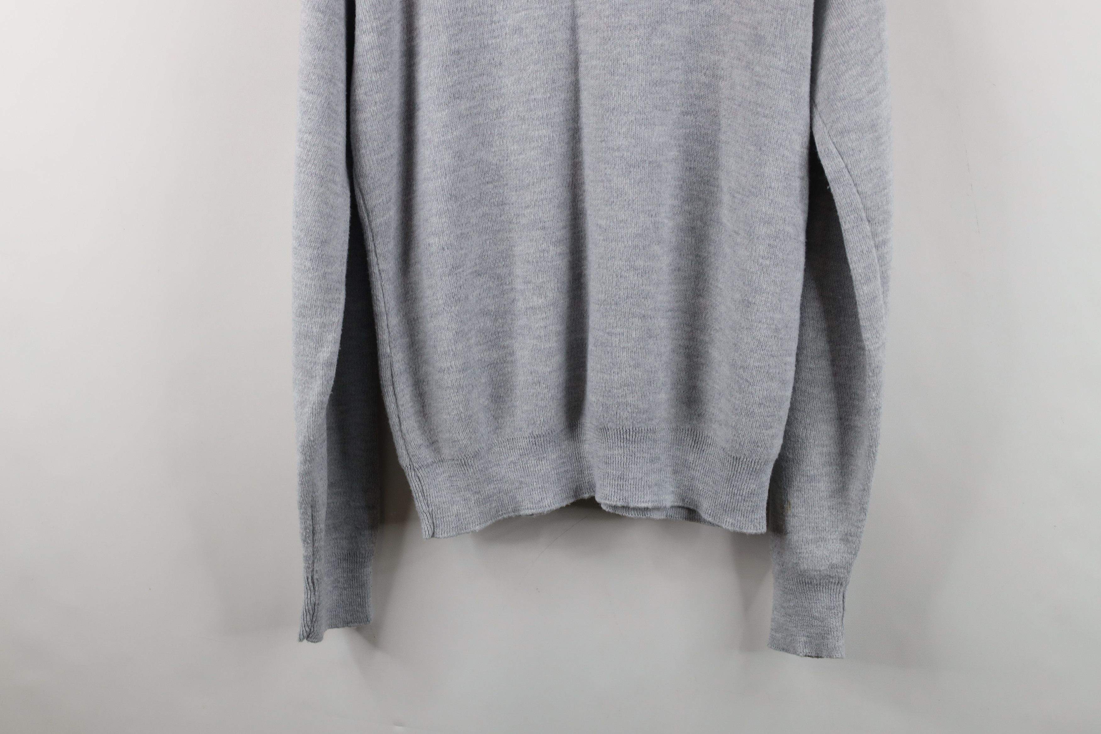 Vintage Vintage 70s Streetwear Knit V-Neck Sweater Heather Gray USA Size US XL / EU 56 / 4 - 10 Thumbnail