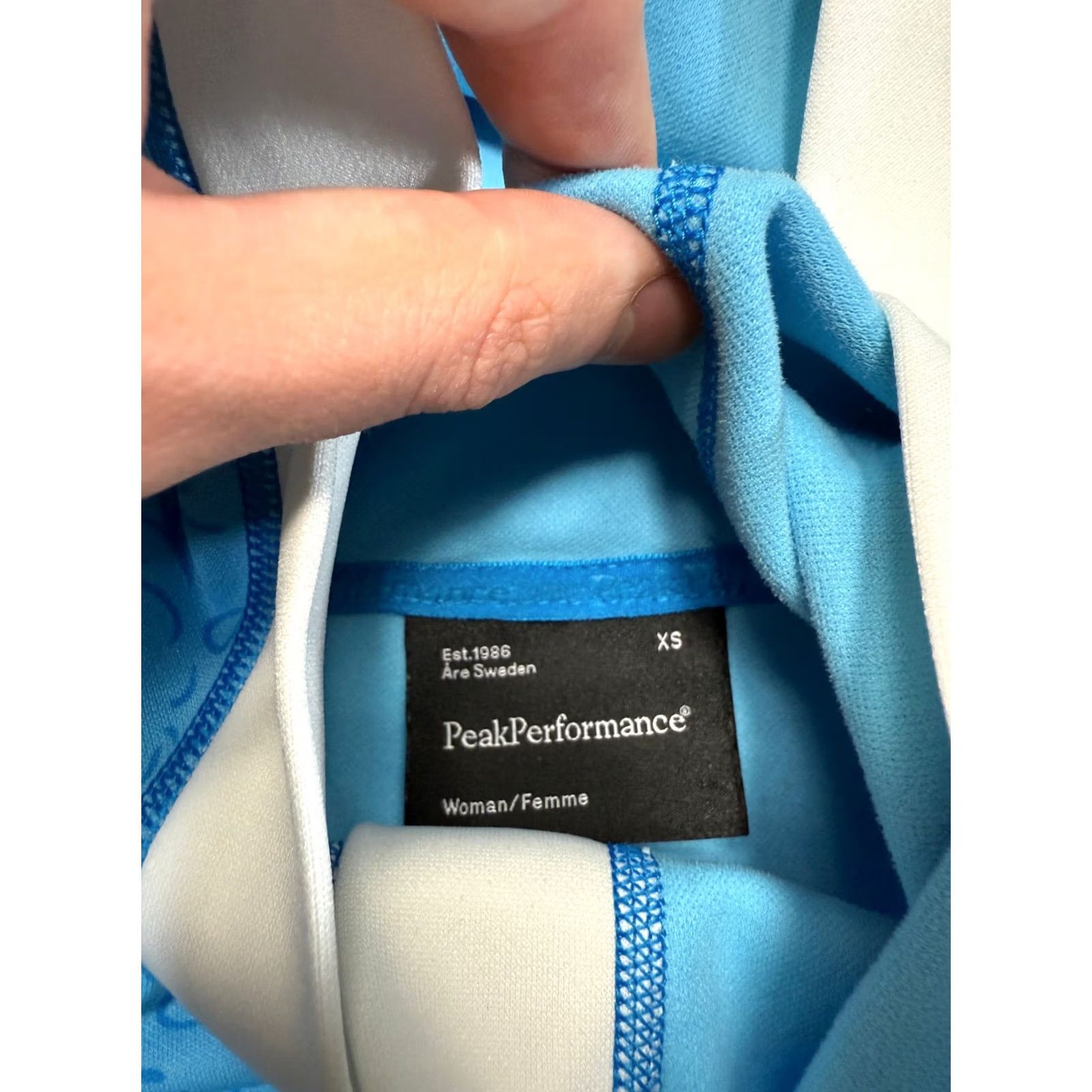 Peak Performance Peak Performance Women XS Blue Patterned Training Hoodie Pullover Sweatshirt Gym Shirt Ladies XS Blue Patterned Gym Hoodie Size XS / US 0-2 / IT 36-38 - 6 Thumbnail