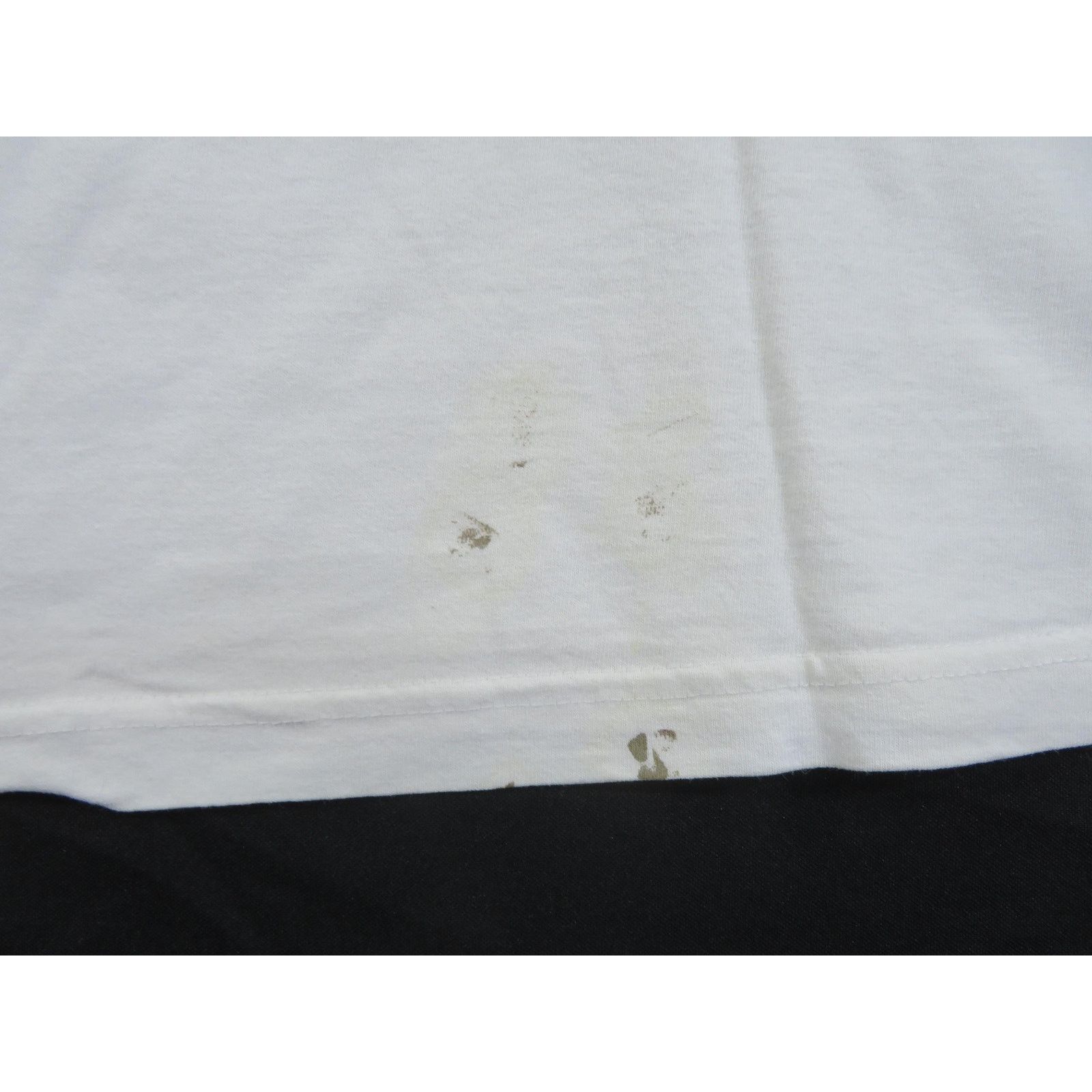Guess Guess USA 81 White T-Shirt Sz L 1990s Size US L / EU 52-54 / 3 - 9 Thumbnail