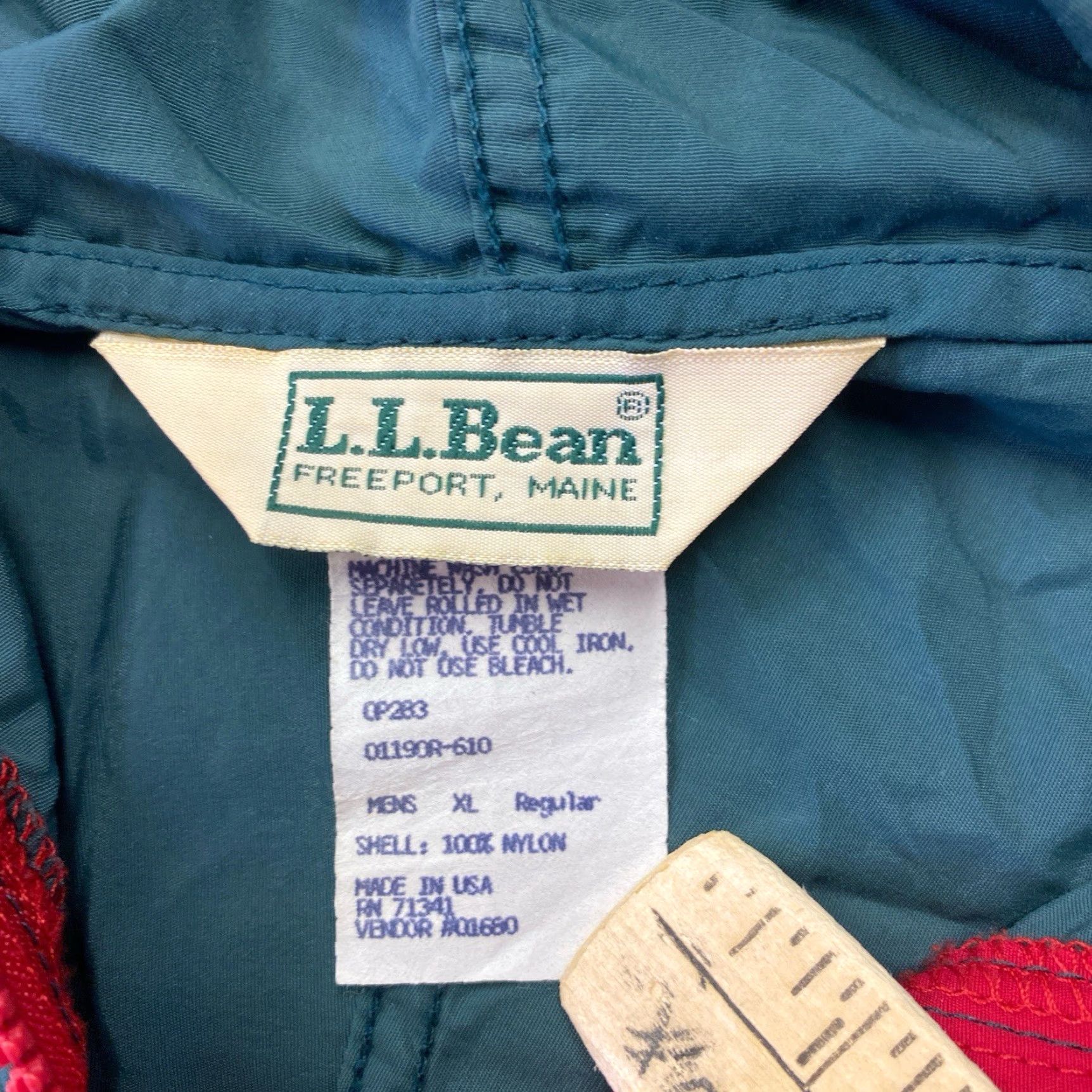 Vintage VINTAGE LL Bean Windbreaker Jacket Mens Pullover Hooded Anorak 90s XL Size US XL / EU 56 / 4 - 4 Thumbnail