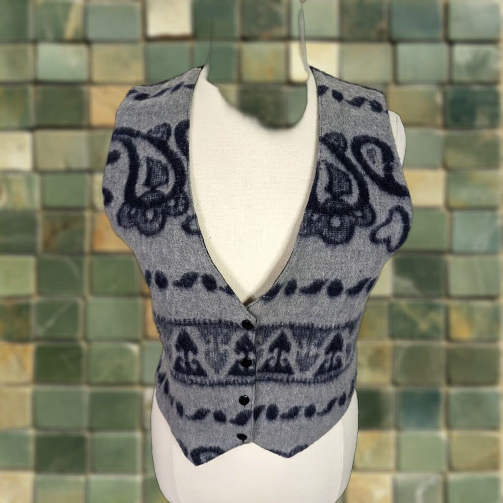 Vintage VINTAGE 90s Gray Fair Isle Wool V Neck Cardigan Vest Women's Large V2J Size L / US 10 / IT 46 - 1 Thumbnail