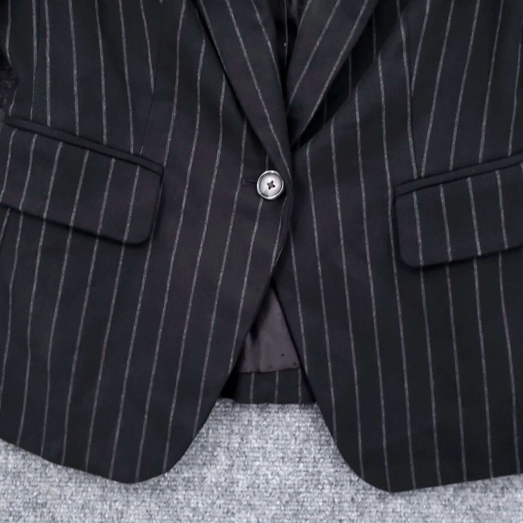 Banana Republic Banana Republic Blazer Womens 0 Black One Button Striped Jacket Notch Lapel Regular Sleeve Long Sleeve Size XS / US 0-2 / IT 36-38 - 4 Thumbnail