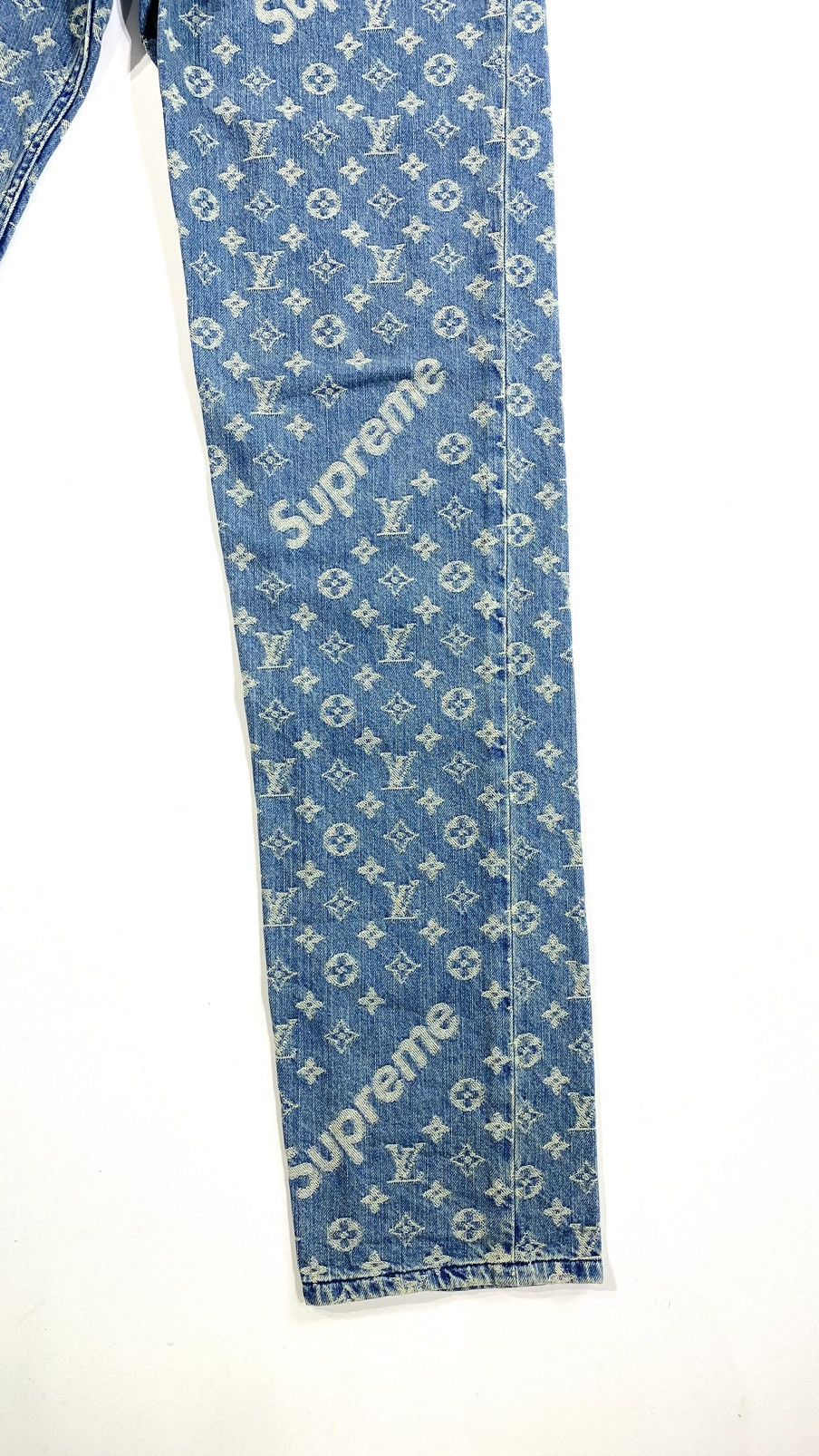 Louis Vuitton × Supreme Louis Vuitton X SUPREME Denim Jeans 27 blue monogram Size US 27 - 5 Thumbnail