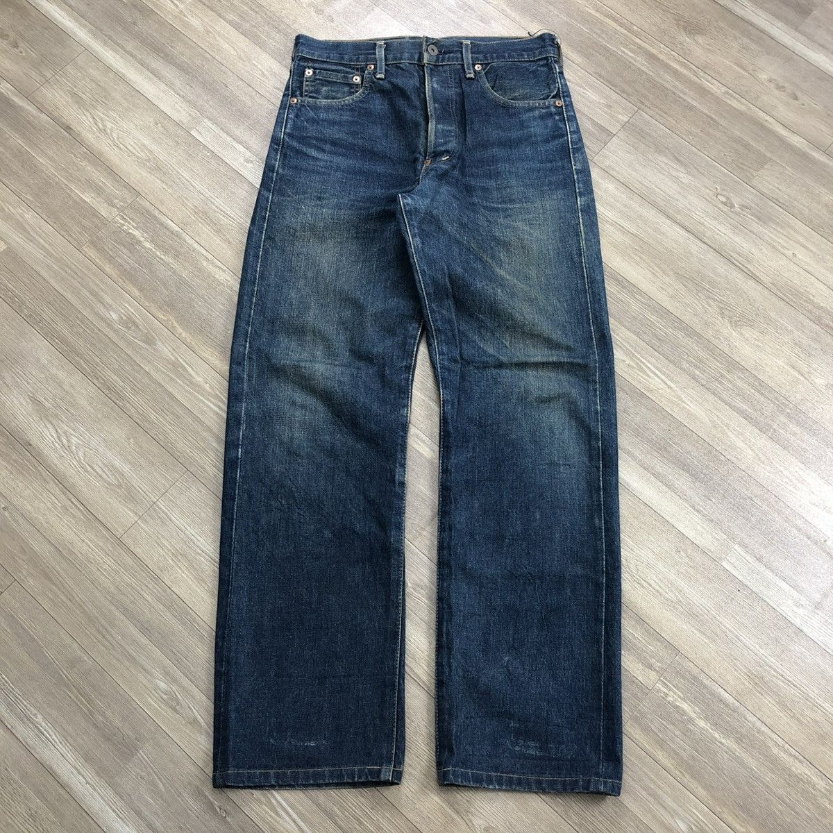 Levi's × Levi's Vintage Clothing × Vintage 🇯🇵 1990s Levis 701xx Selvedge Buckle Back Faded Blue Jeans Size US 30 / EU 46 - 2 Thumbnail