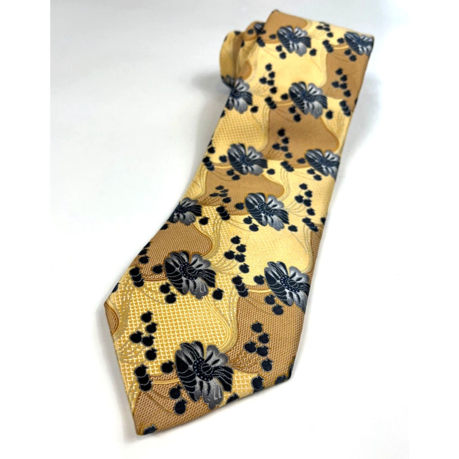 Ermenegildo Zegna VINTAGE Ermenegildo Zegna Men's Luxury Silk Tie Floral Made in Italy Size ONE SIZE - 2 Thumbnail