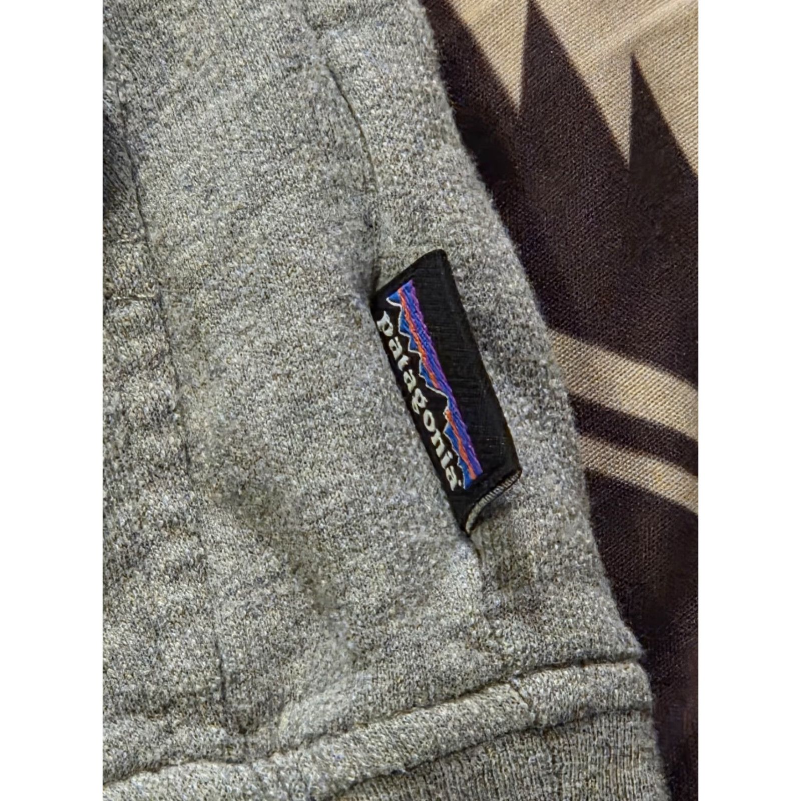 Patagonia Patagonia Line Logo Badge Lightweight Pullover Hoodie Gray XS Men's Relaxed Fit Crew Neck Long Sleeve Logo Graphic Print Size US XS / EU 42 / 0 - 4 Thumbnail
