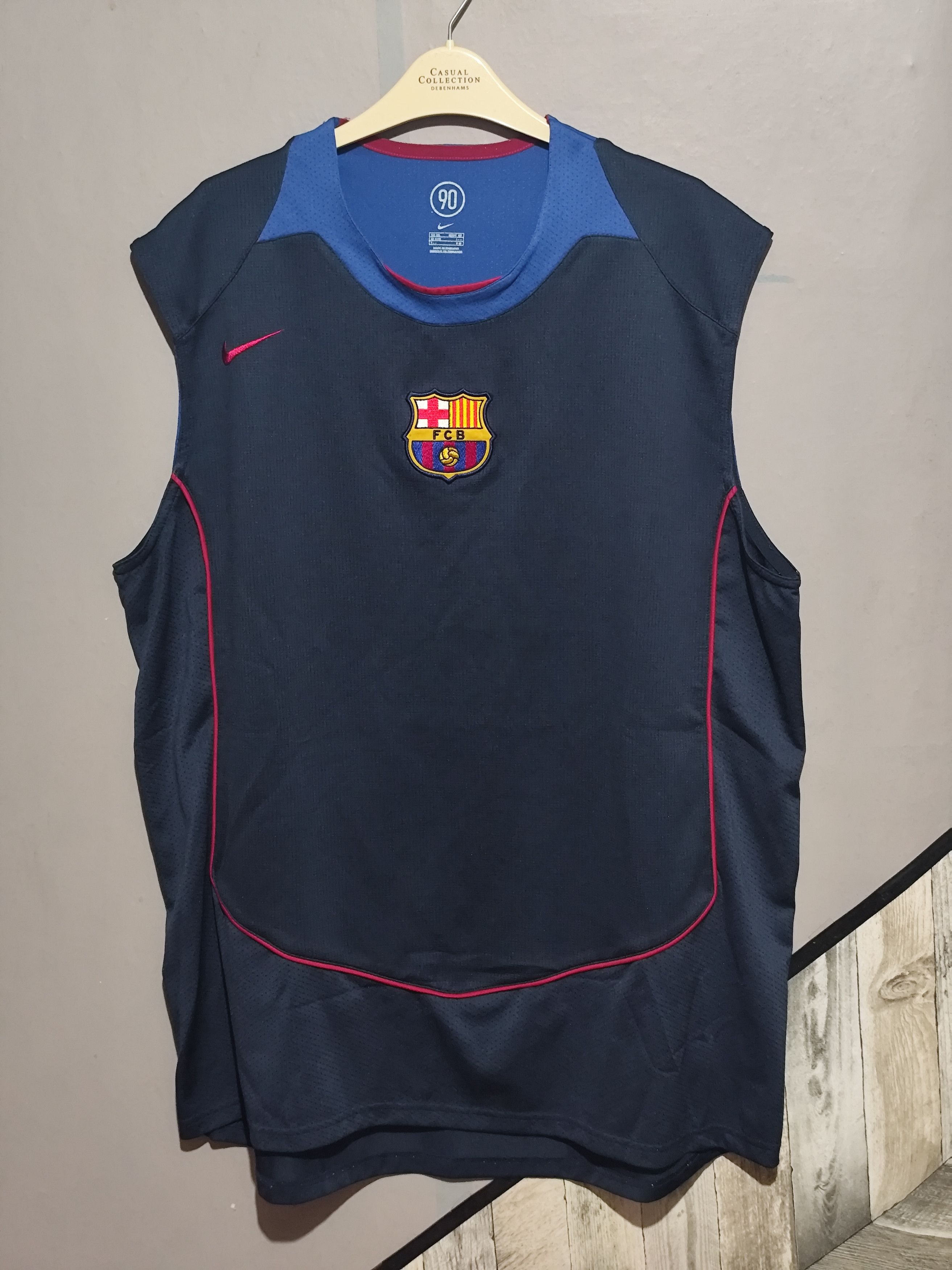 Nike BARCELONA x NIKE 2004/05 TRAINING SLEEVELESS XTRA BIG SIZE Size US XXL / EU 58 / 5 - 1 Thumbnail