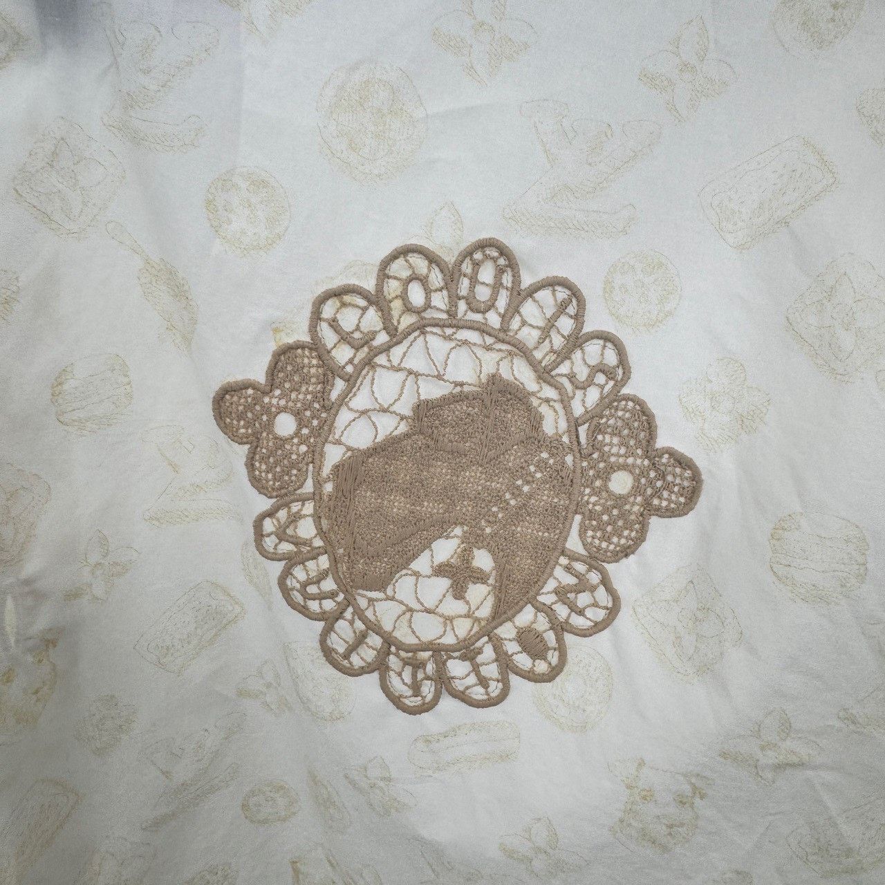 Louis Vuitton Louis Vuitton Beige shirt with full printed logo and embroi Size US S / EU 44-46 / 1 - 7 Thumbnail