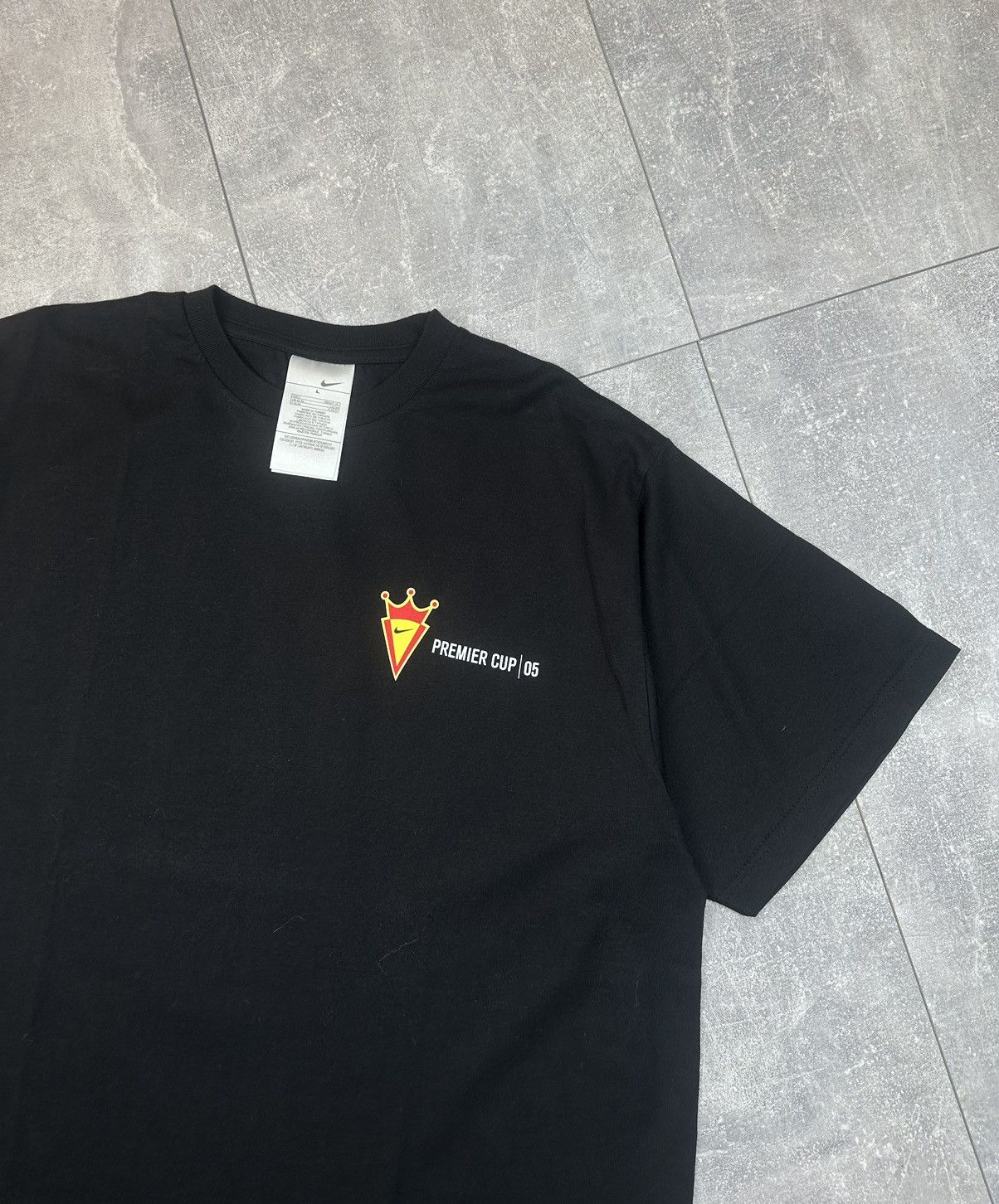Nike Nike Vintage Premier Cup 2005 Tee Size US L / EU 52-54 / 3 - 5 Thumbnail