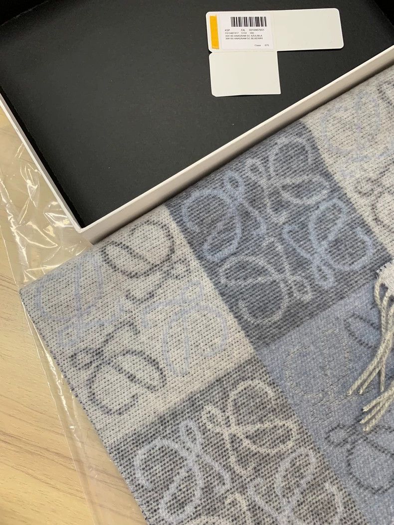 Loewe LOEWE Woolen Scarf, Blue Cashmere Scarf with Checkerboard Size ONE SIZE - 2 Thumbnail