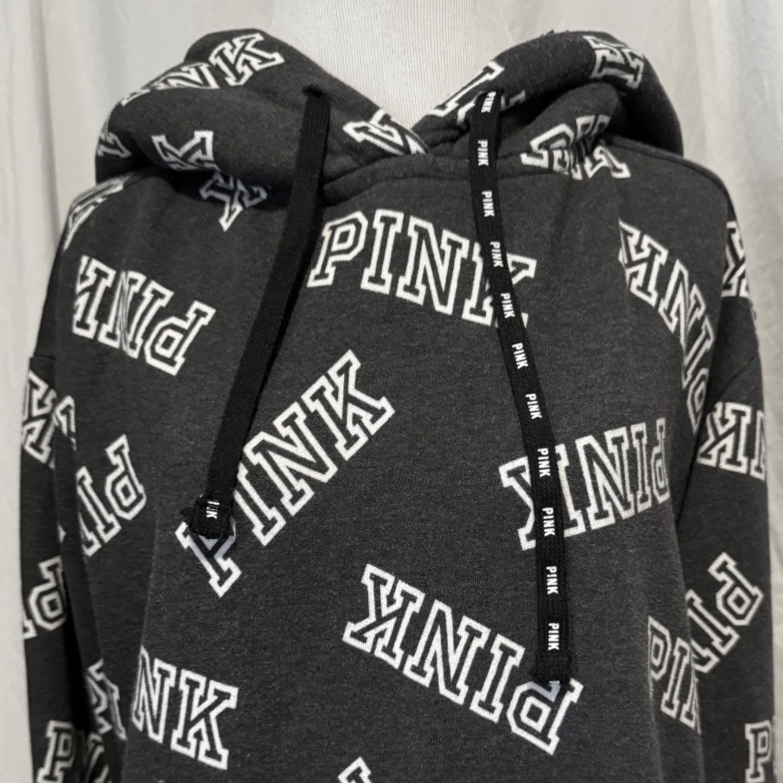 Pink × Victoria's Secret VS Pink, Retro, Sherpa Lined, Pullover Logo Hoodie Size M / US 6-8 / IT 42-44 - 4 Thumbnail